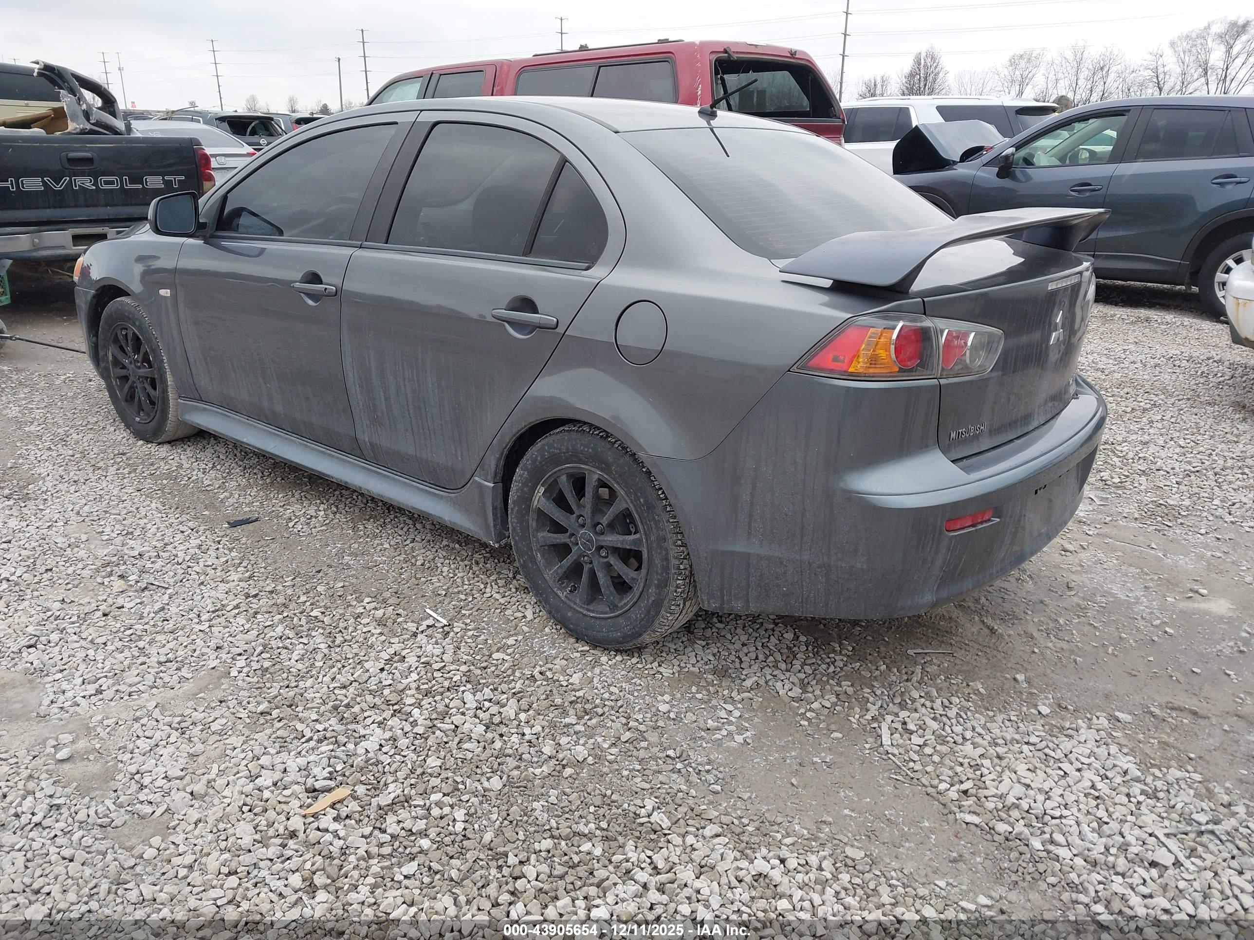 MITSUBISHI LANCER image 3