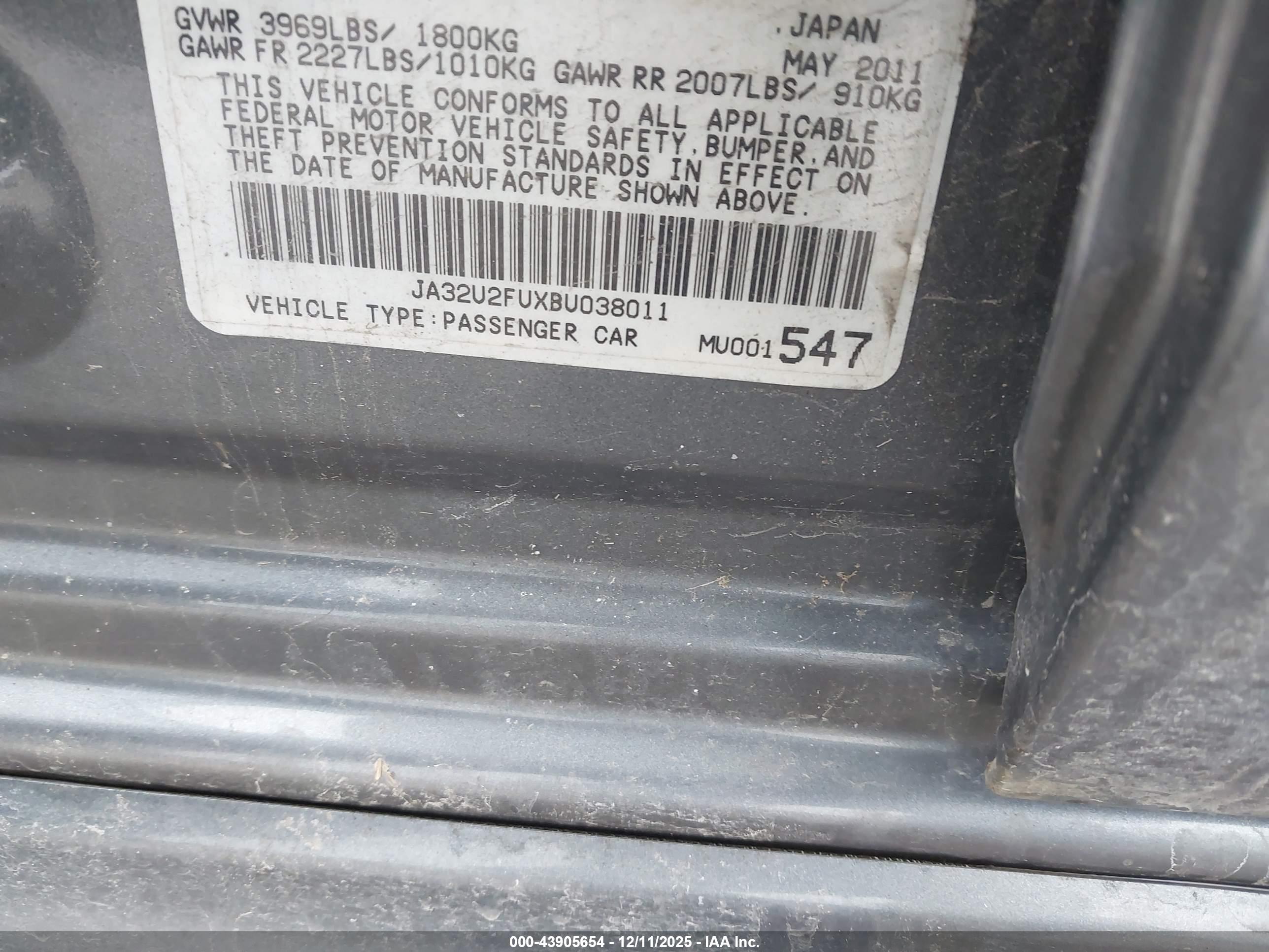 MITSUBISHI LANCER image 9