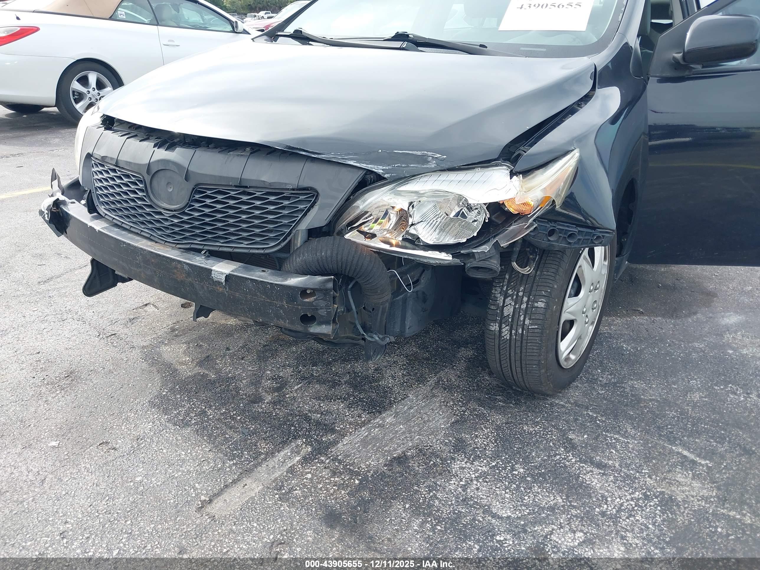 TOYOTA COROLLA image 6