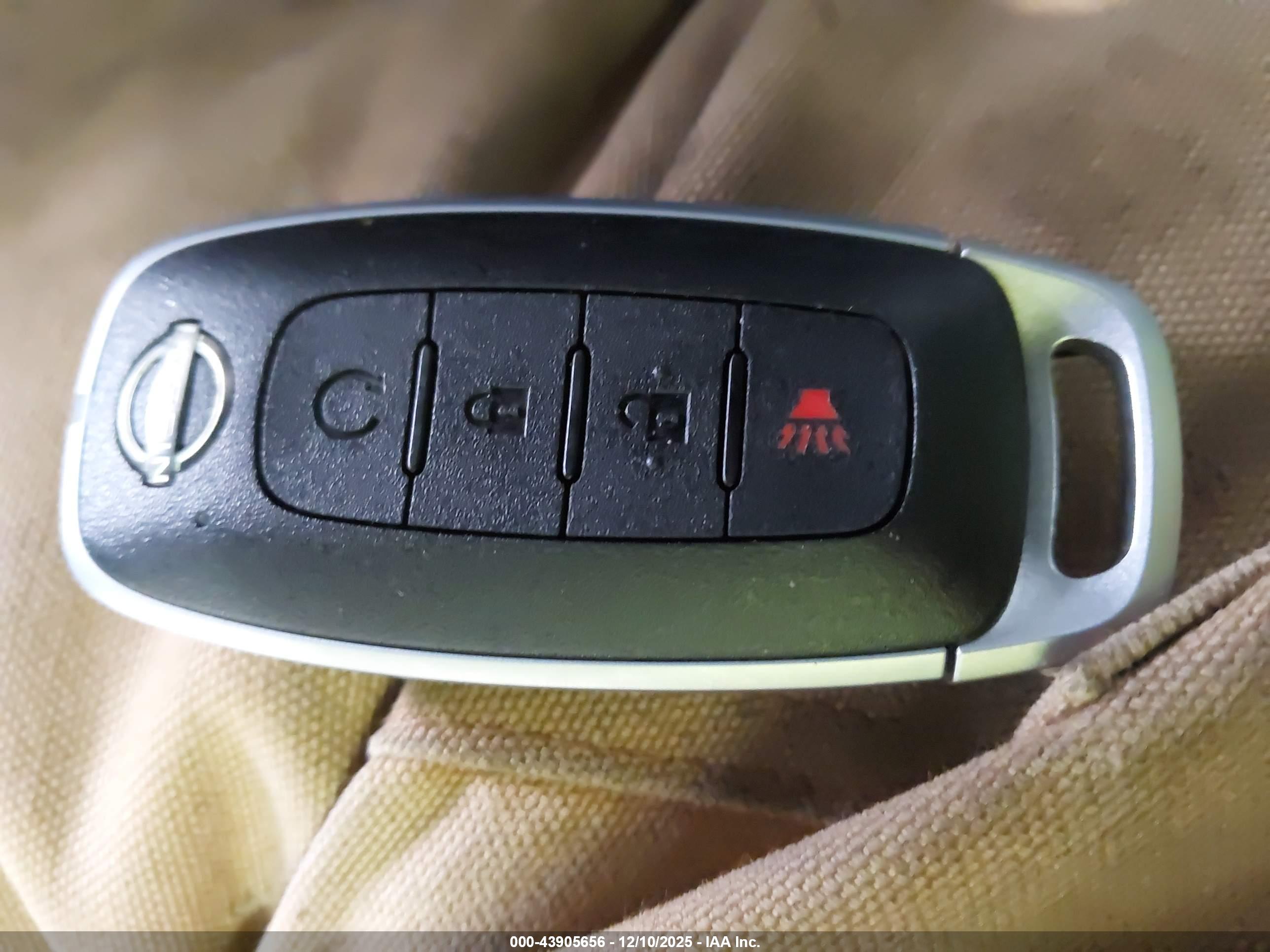 NISSAN KICKS image 11