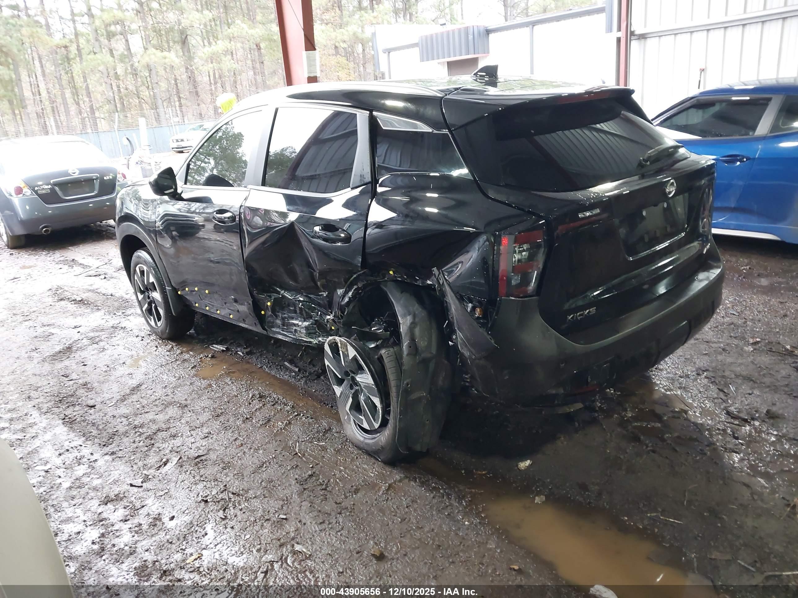 NISSAN KICKS image 3