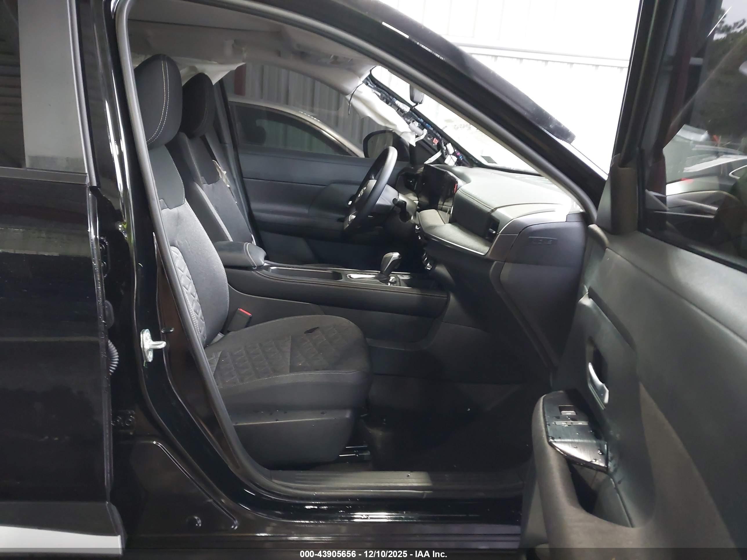 NISSAN KICKS image 5