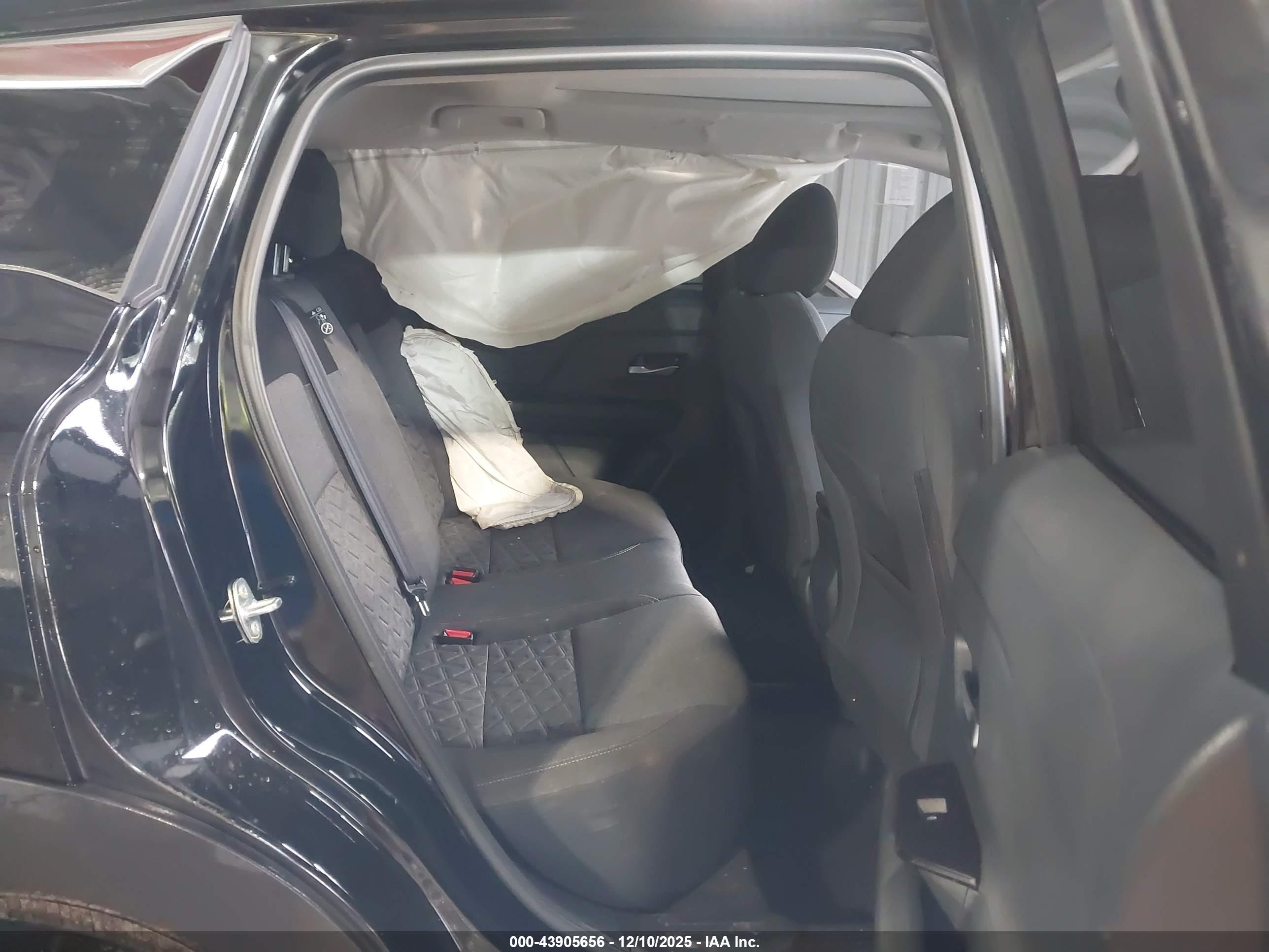 NISSAN KICKS image 8