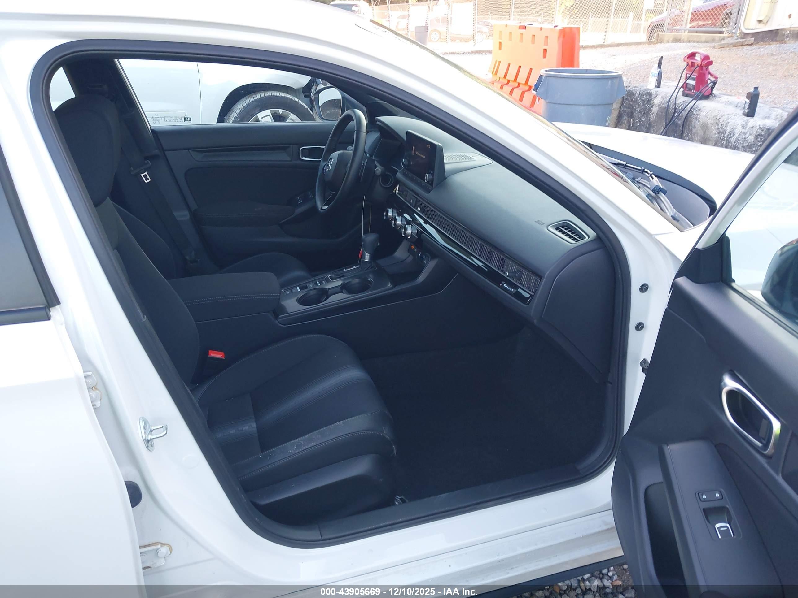 HONDA CIVIC image 5