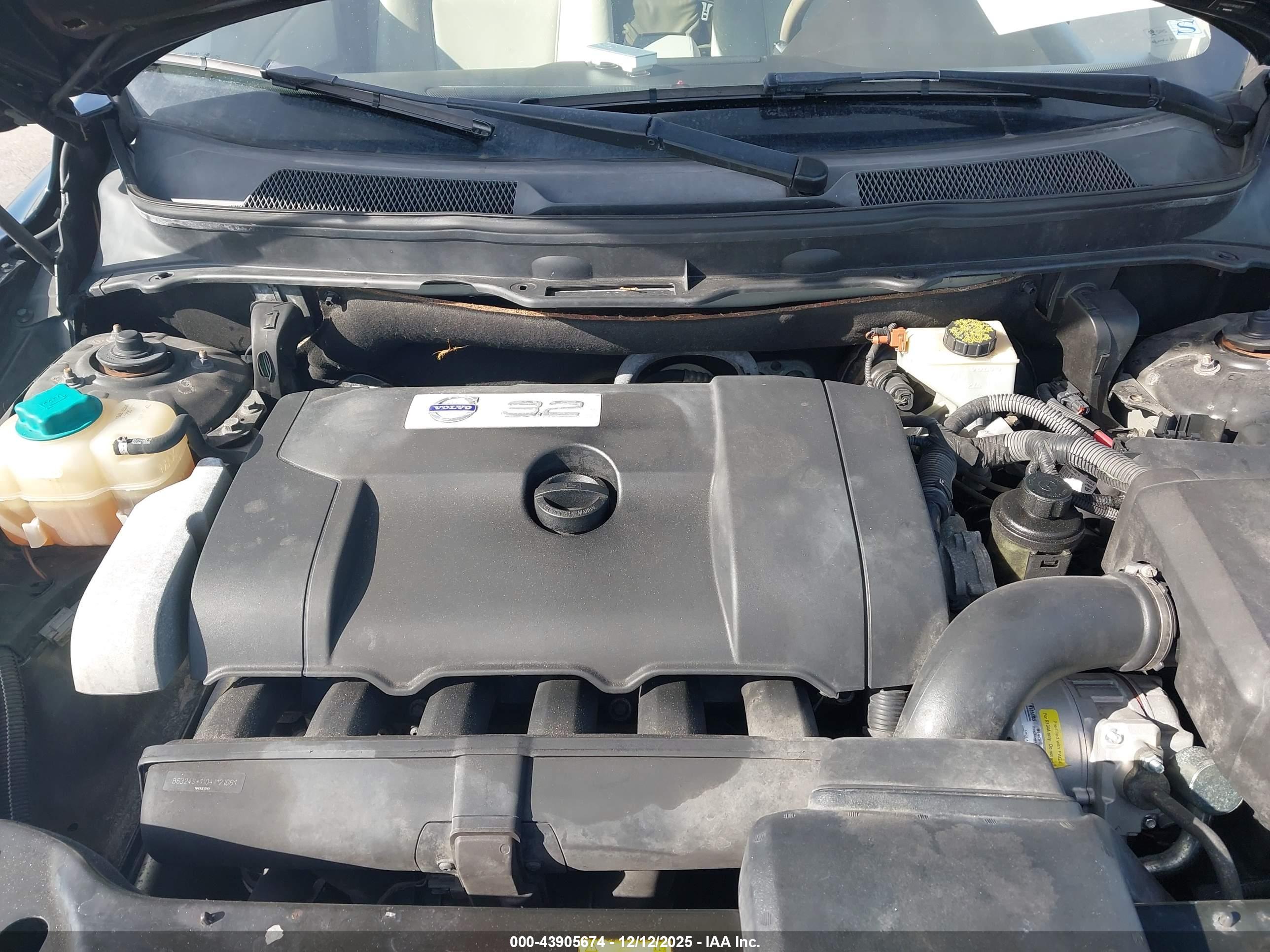 VOLVO XC90 image 10