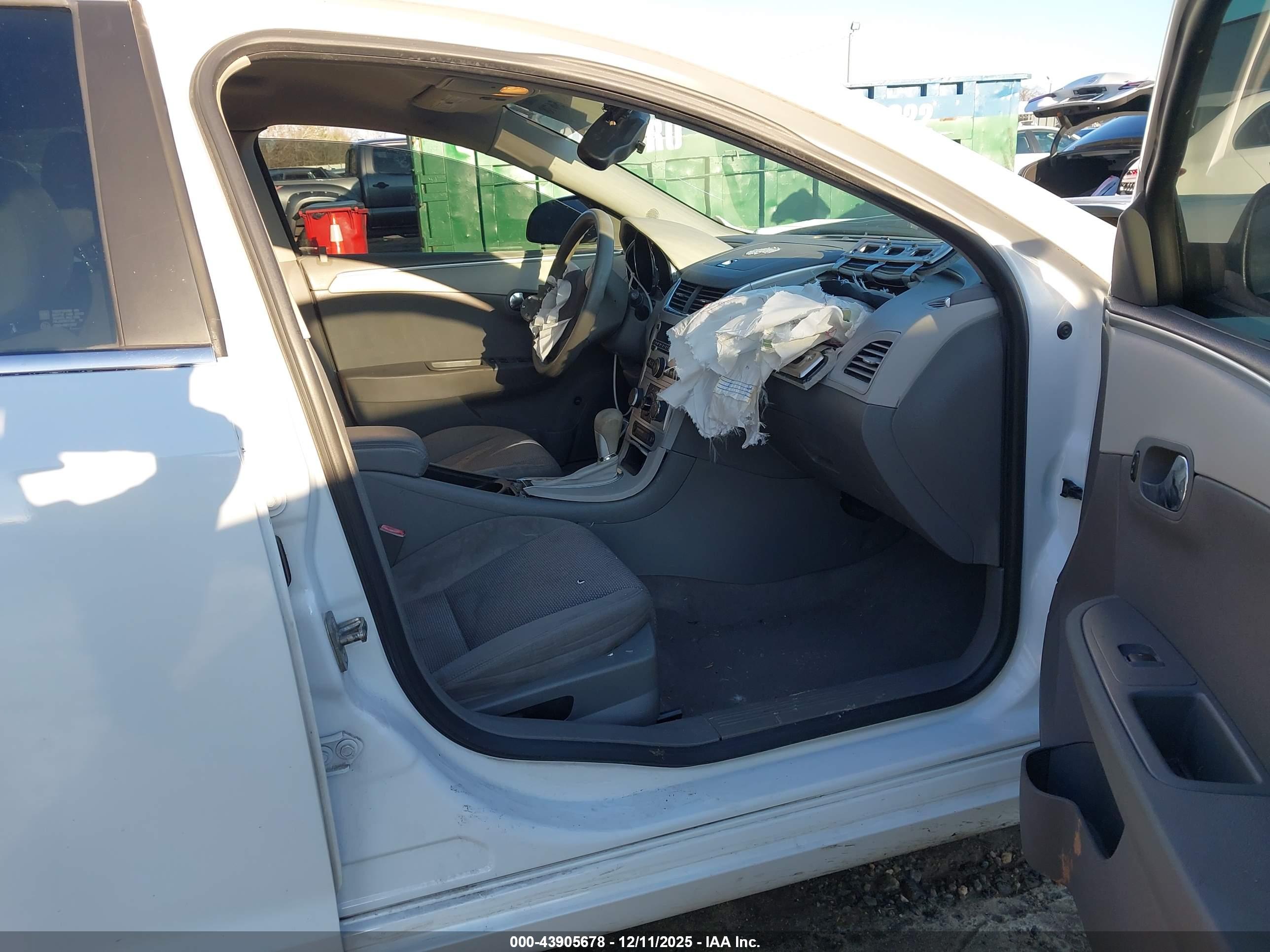 CHEVROLET MALIBU image 5