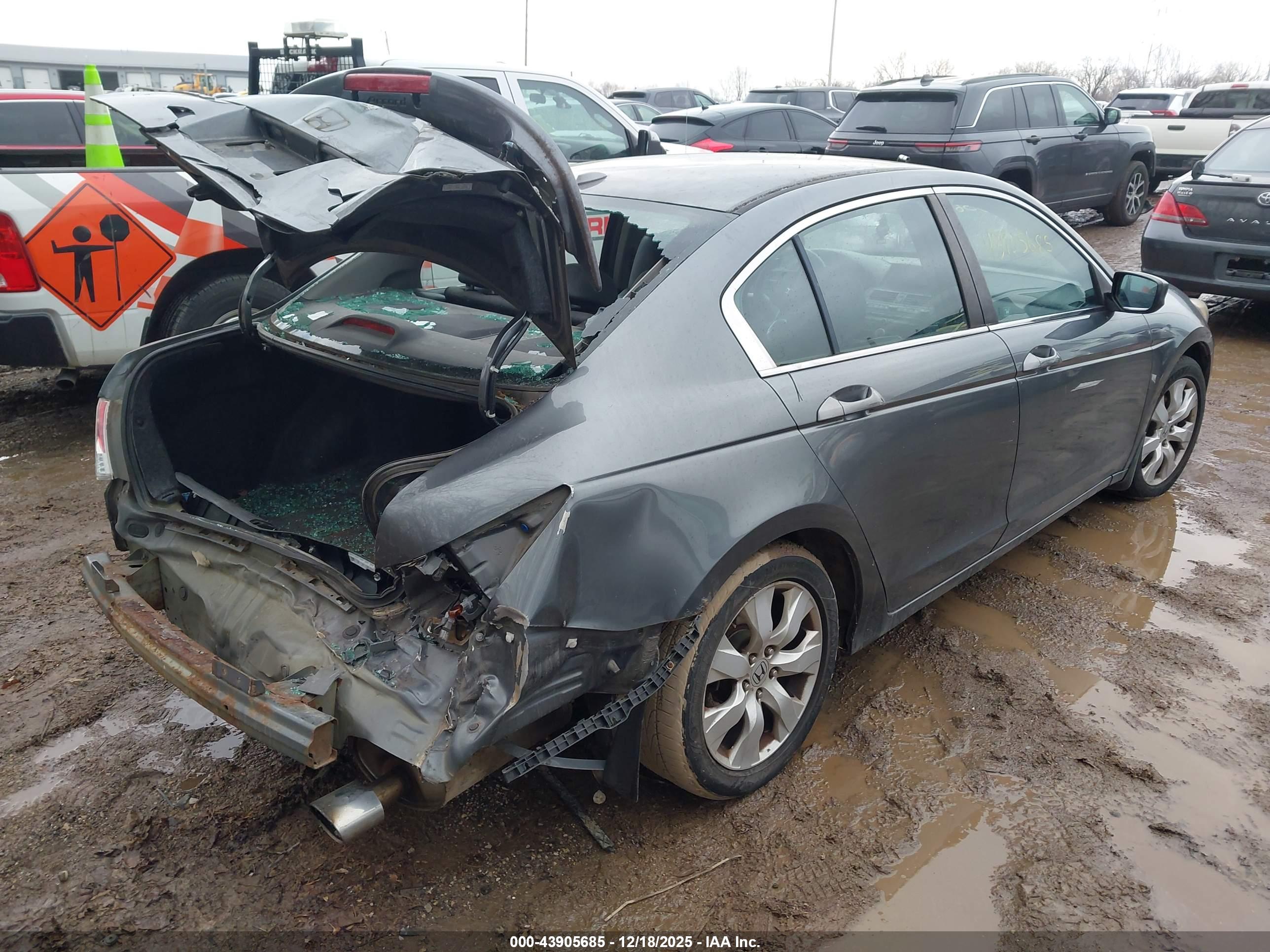 HONDA ACCORD image 4