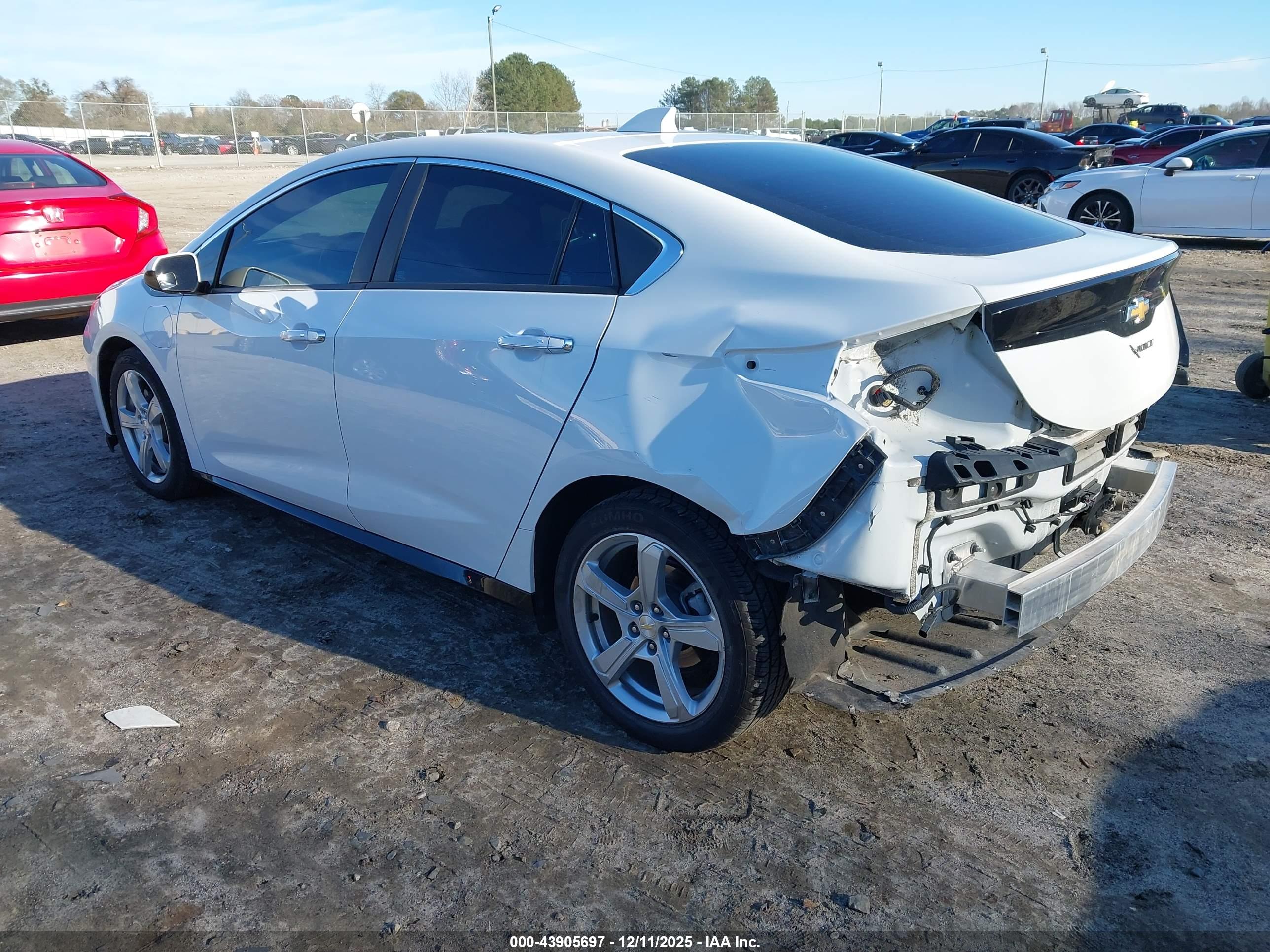 CHEVROLET VOLT image 3