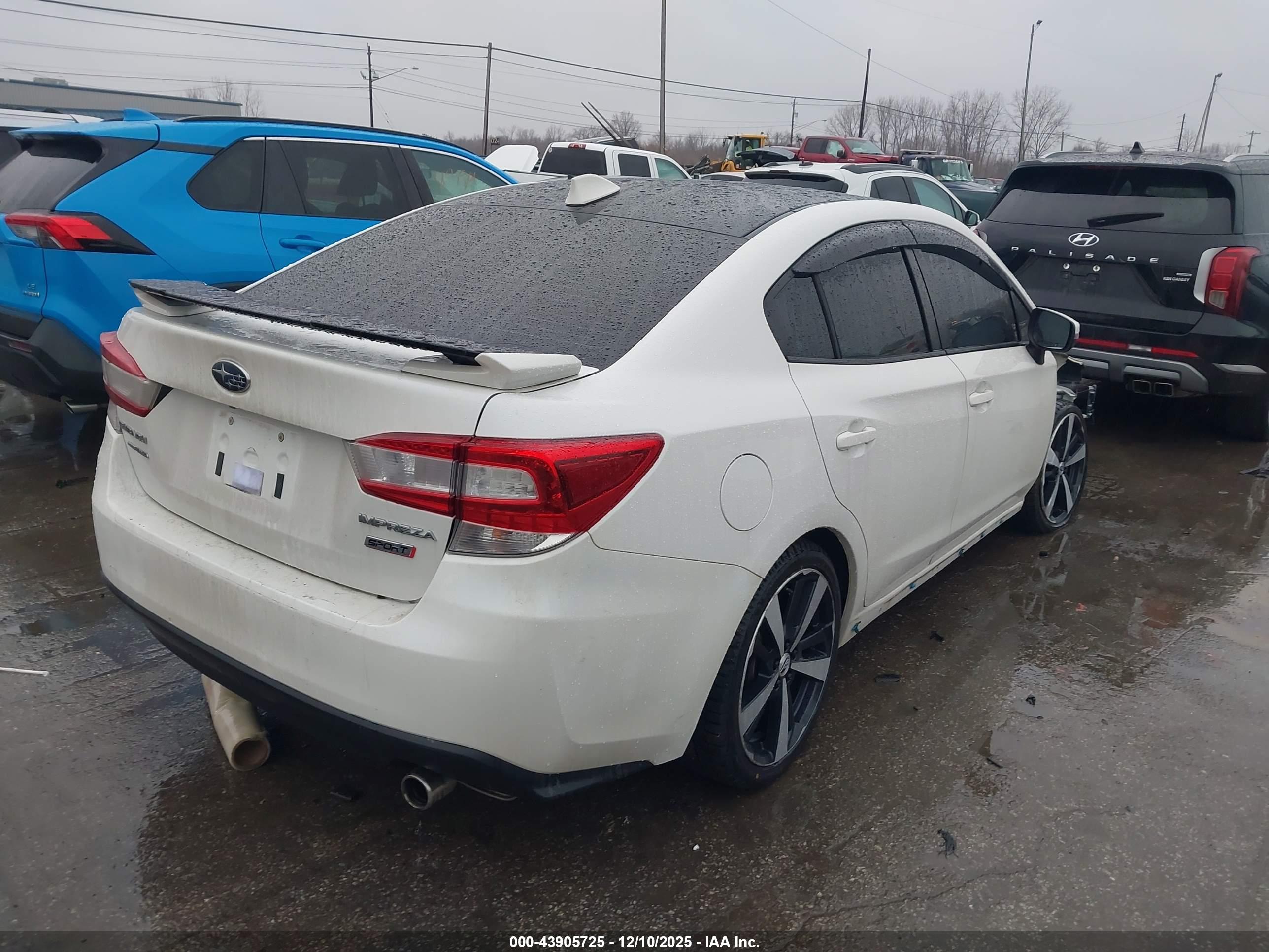 SUBARU IMPREZA image 4