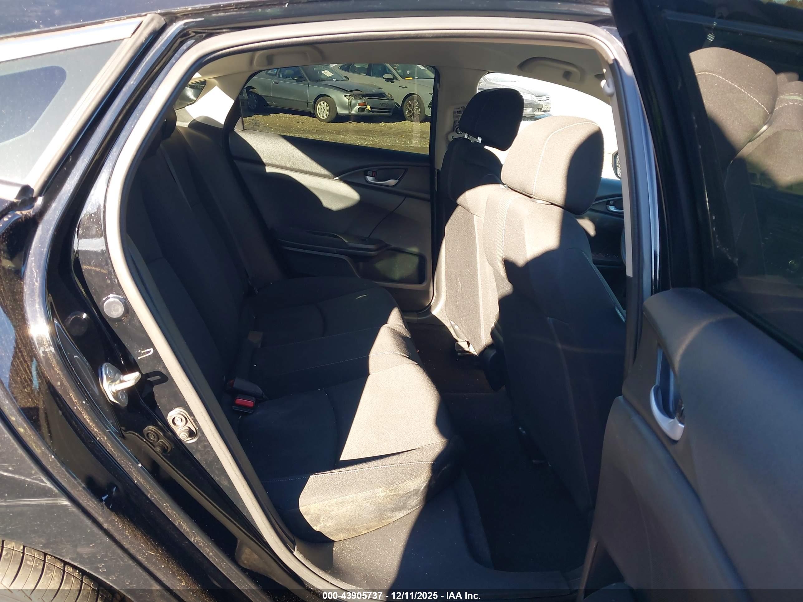 HONDA CIVIC image 8