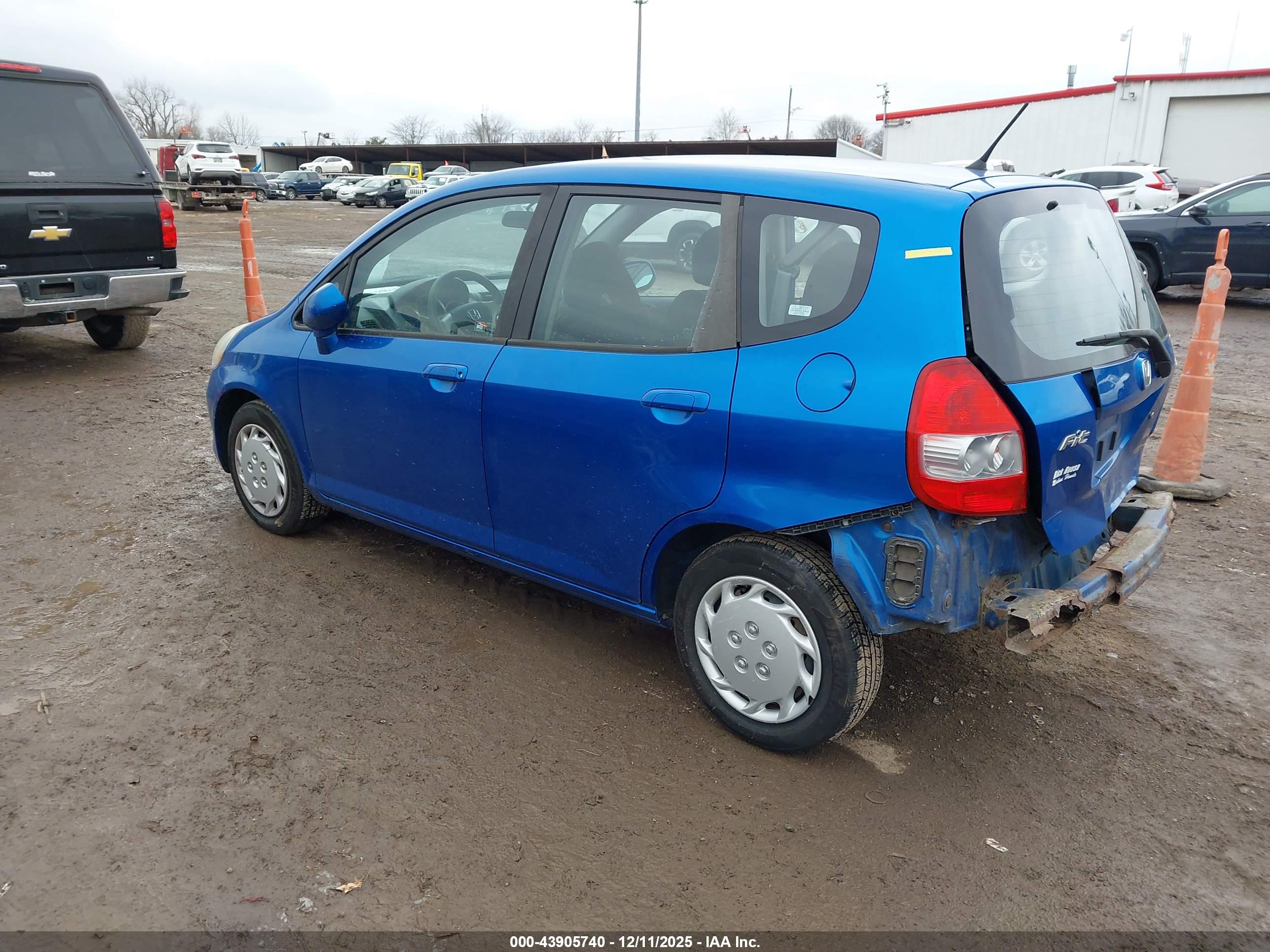 HONDA FIT image 3