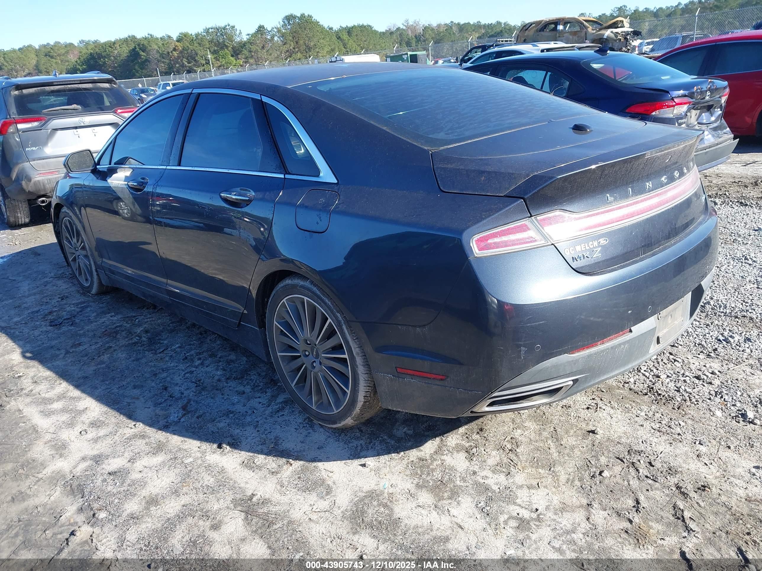 LINCOLN MKZ image 3