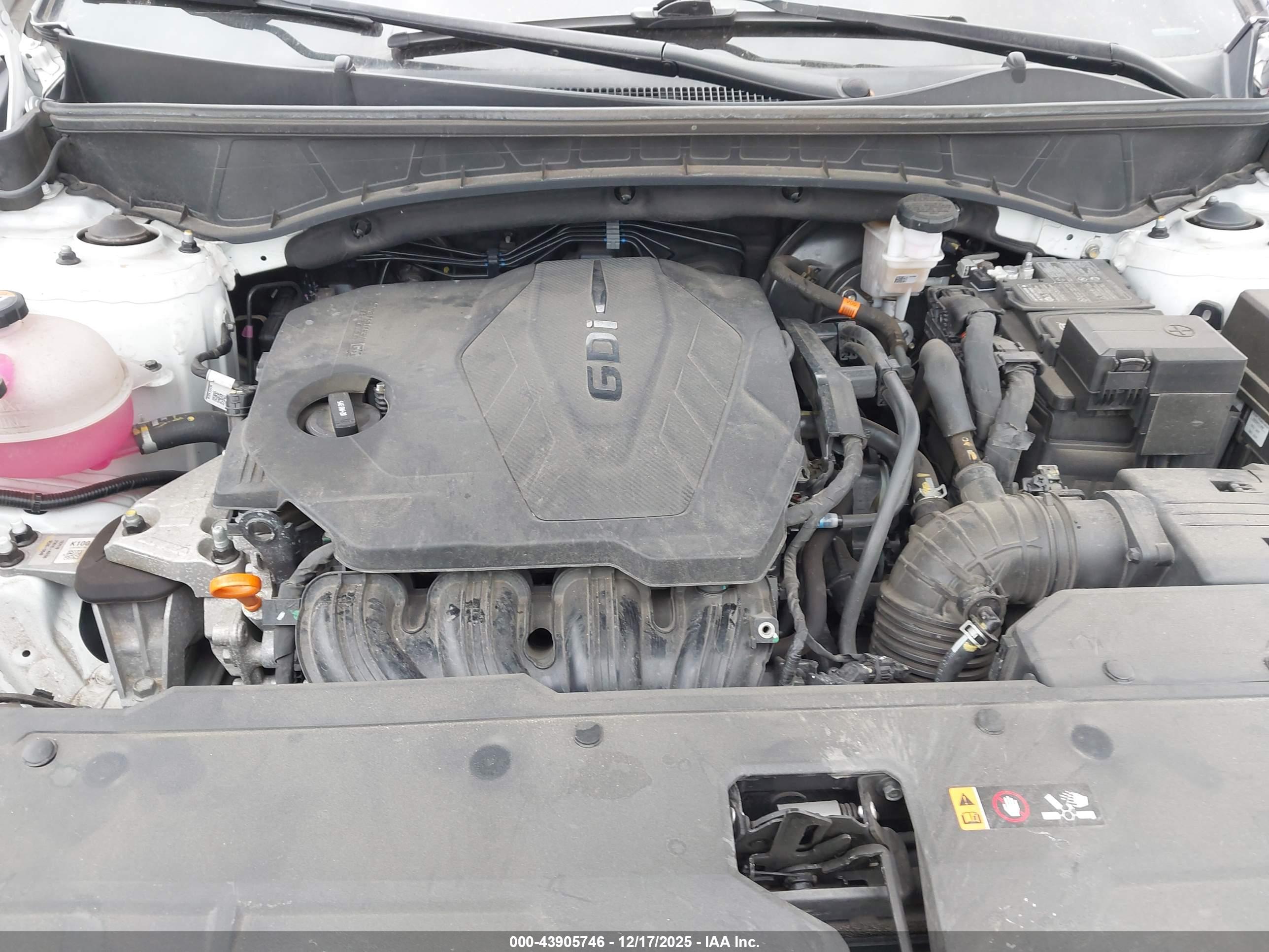 HYUNDAI TUCSON image 10