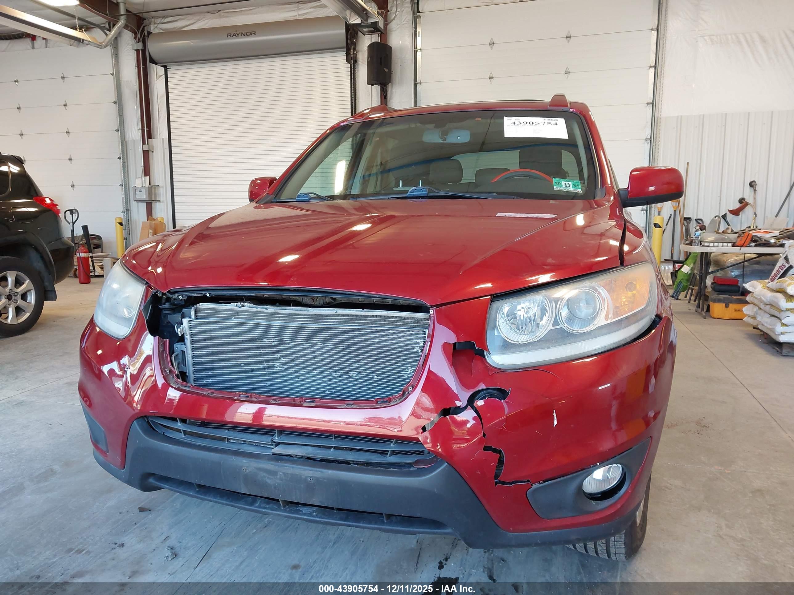 HYUNDAI SANTA image 6