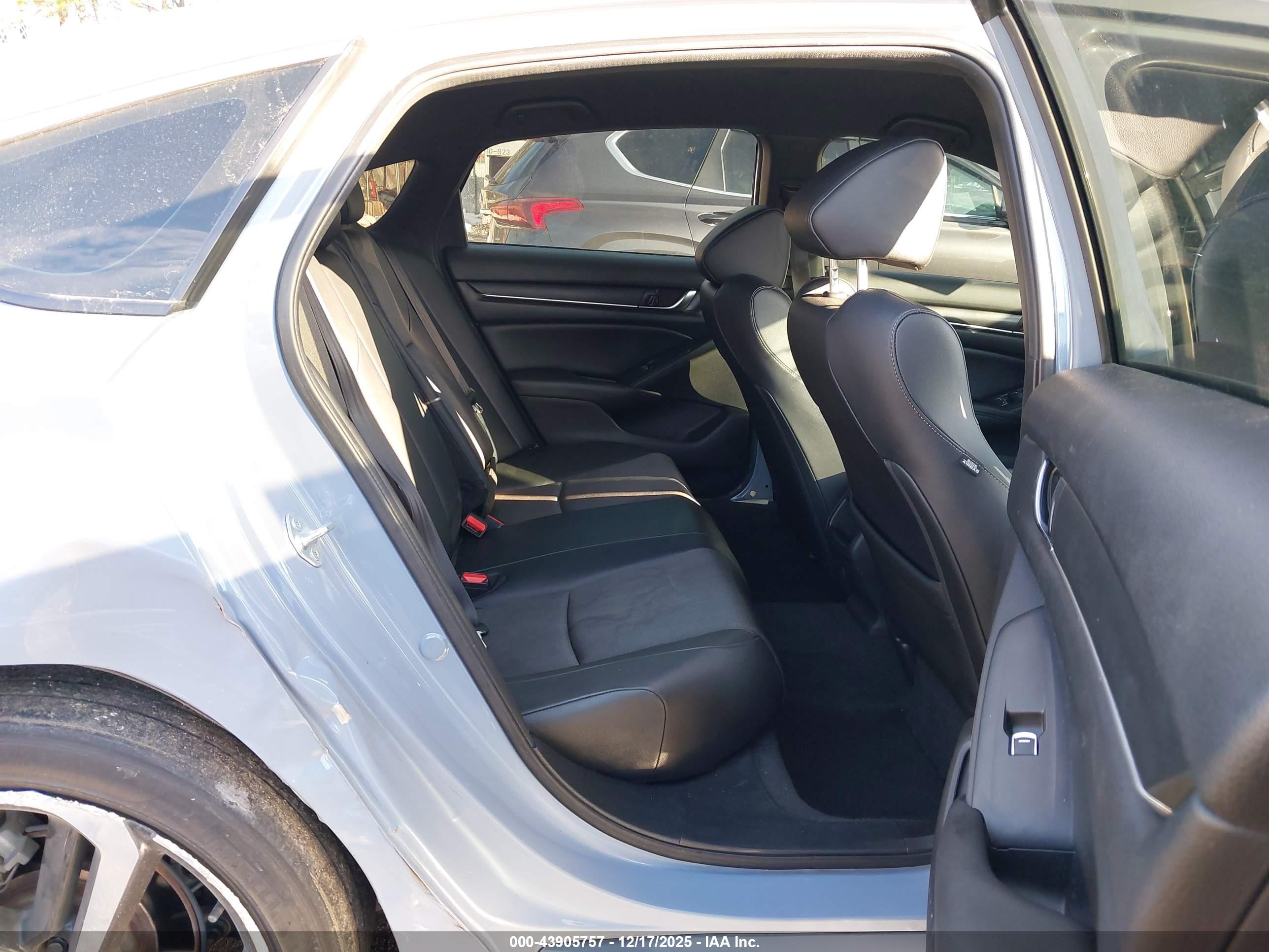 HONDA ACCORD image 8