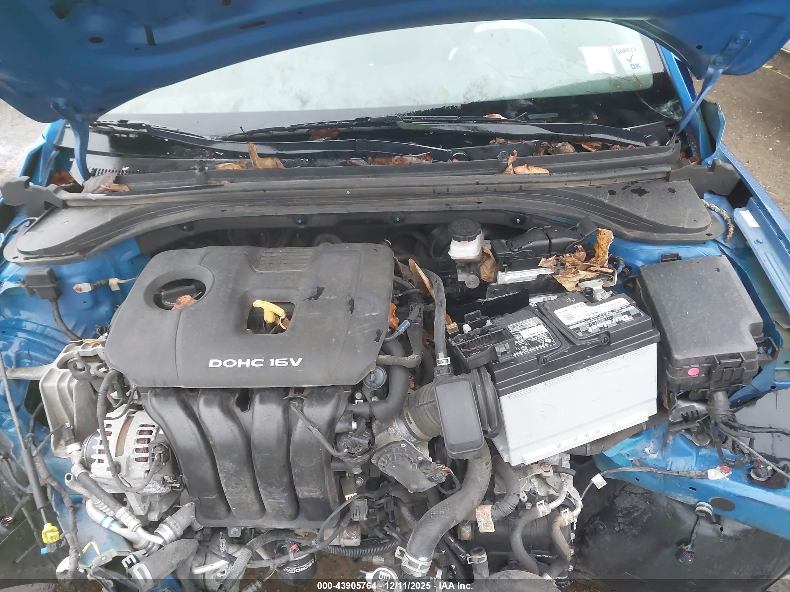HYUNDAI ELANTRA image 10
