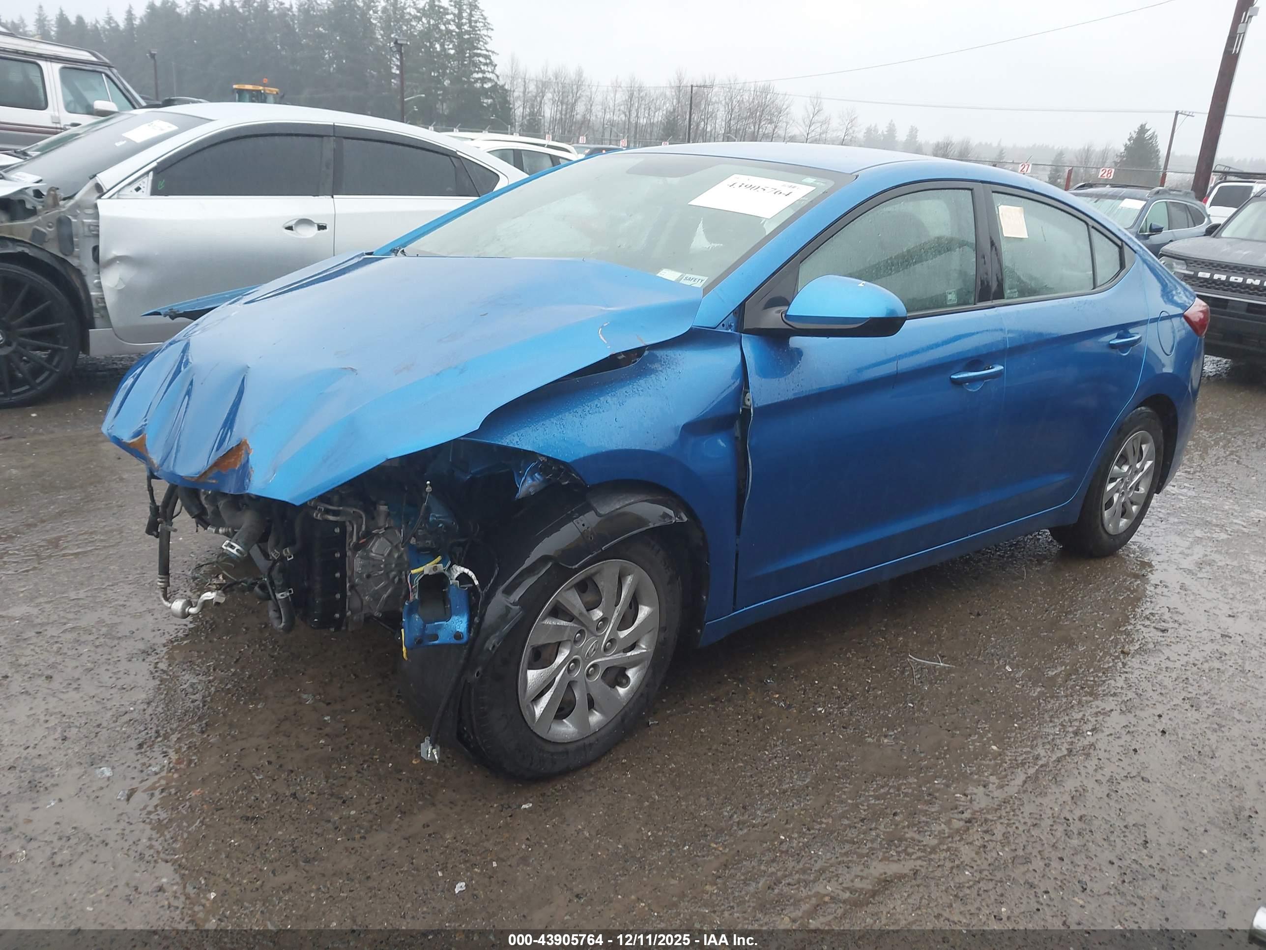 HYUNDAI ELANTRA image 2