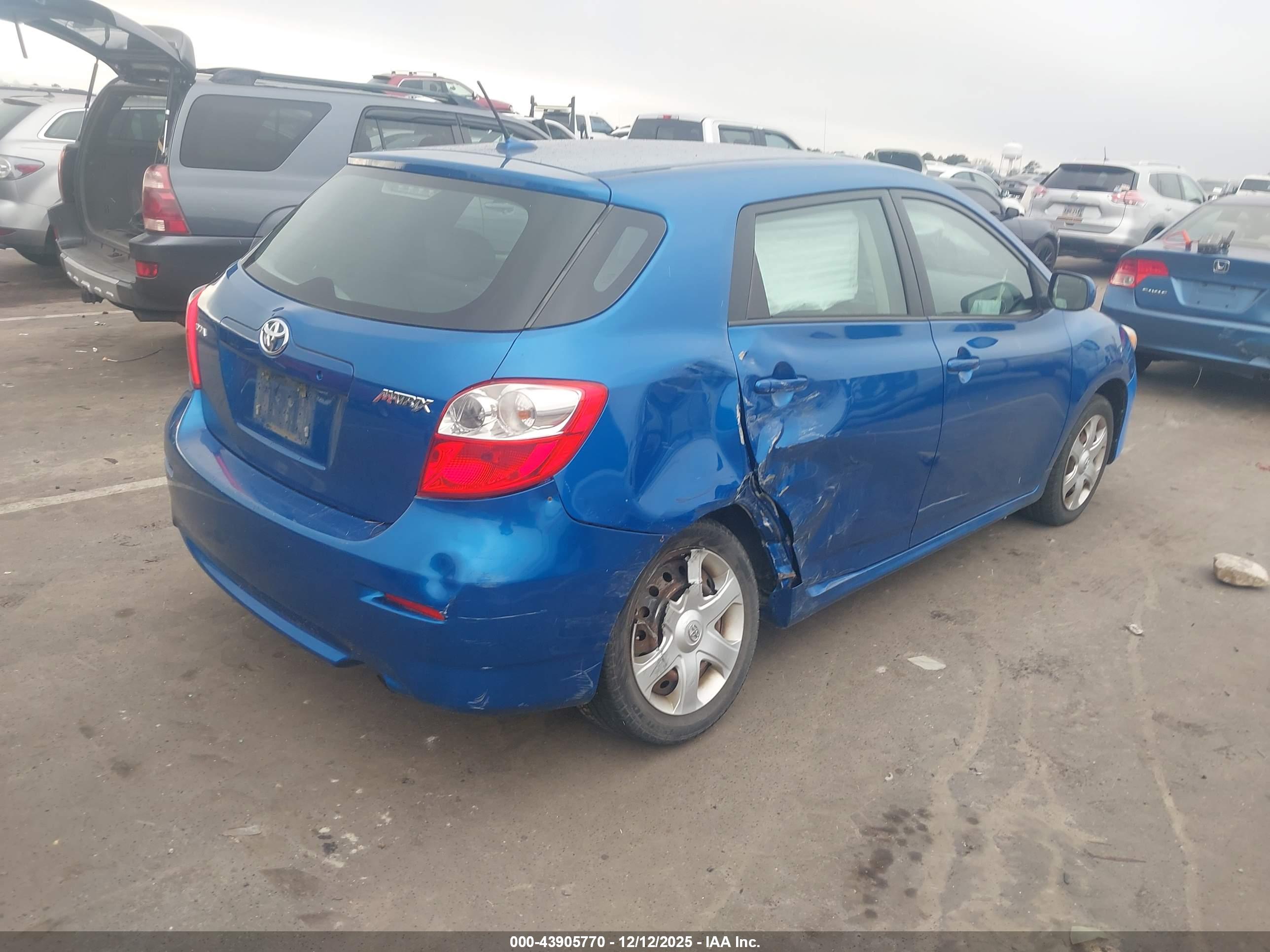 TOYOTA COROLLA image 4