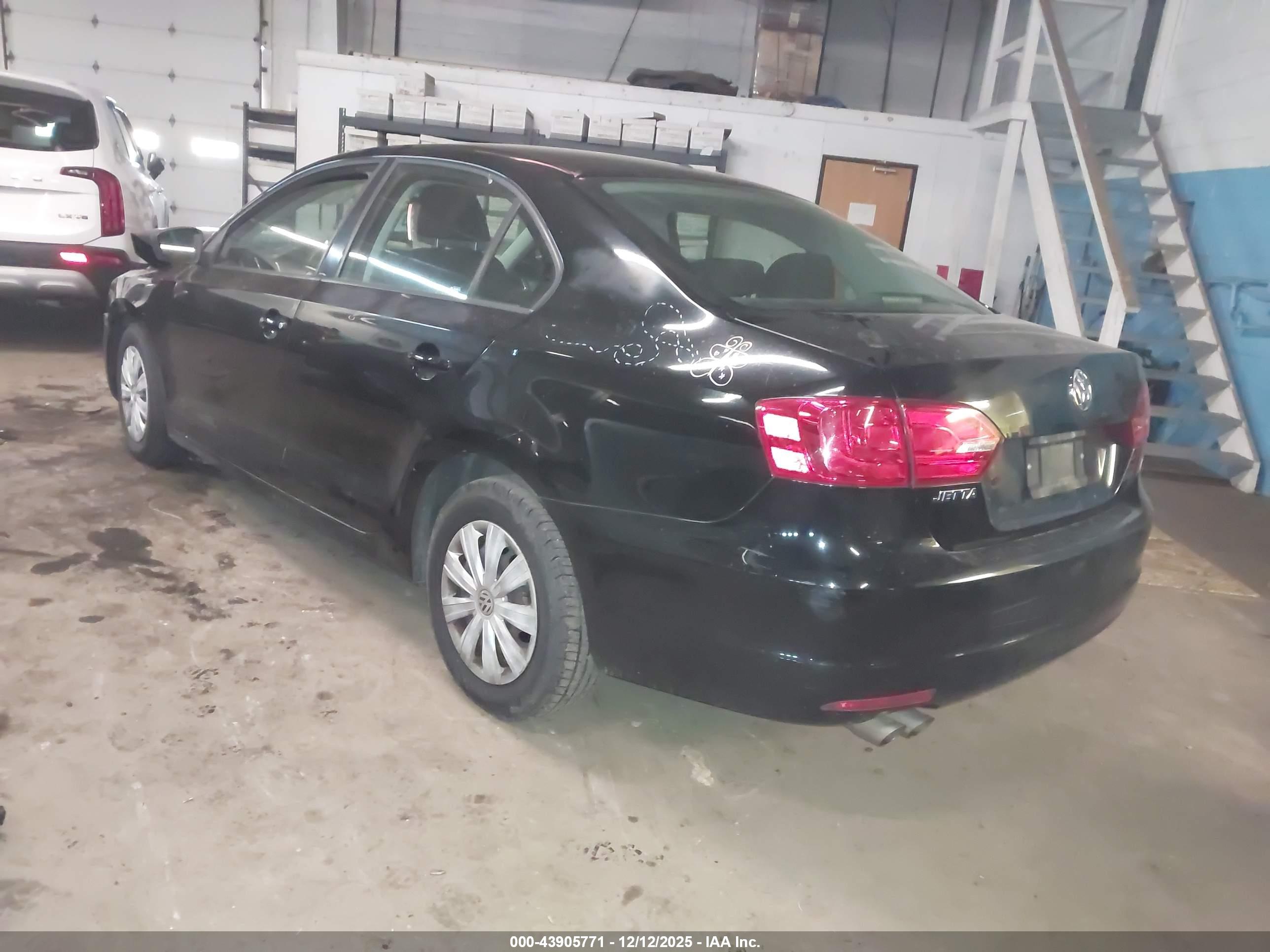 VOLKSWAGEN JETTA image 3