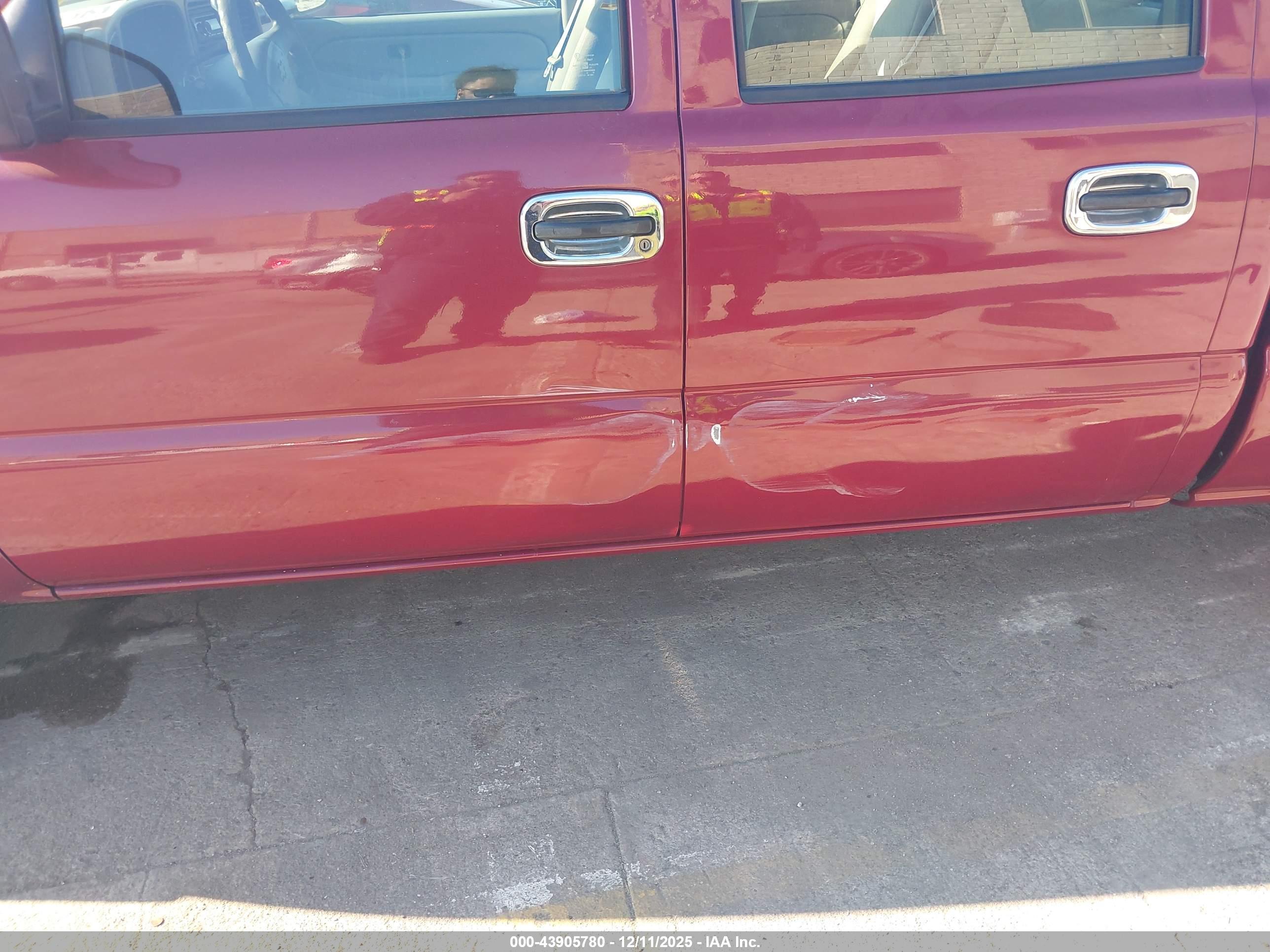 CHEVROLET SILVERADO image 6
