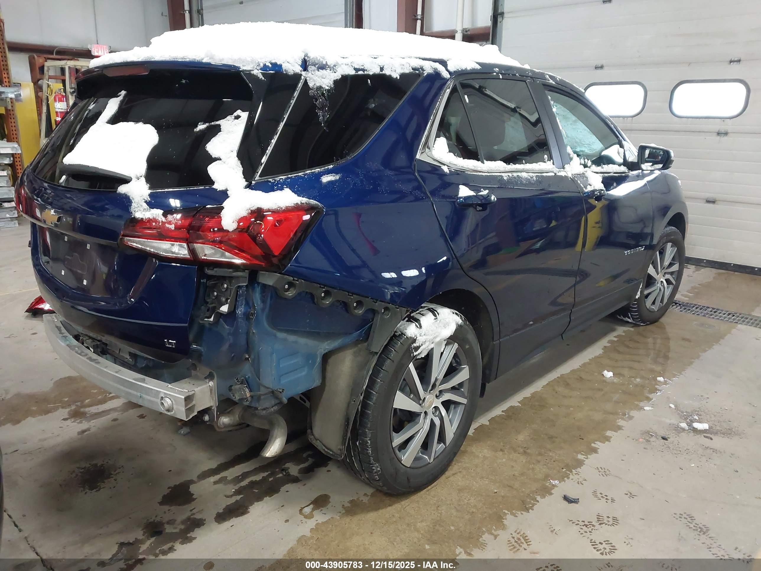 CHEVROLET EQUINOX image 4
