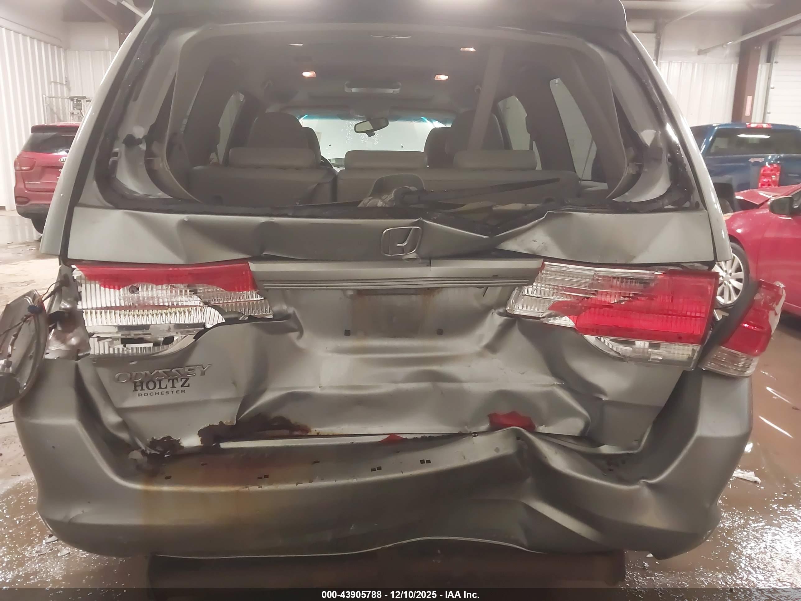 HONDA ODYSSEY image 6
