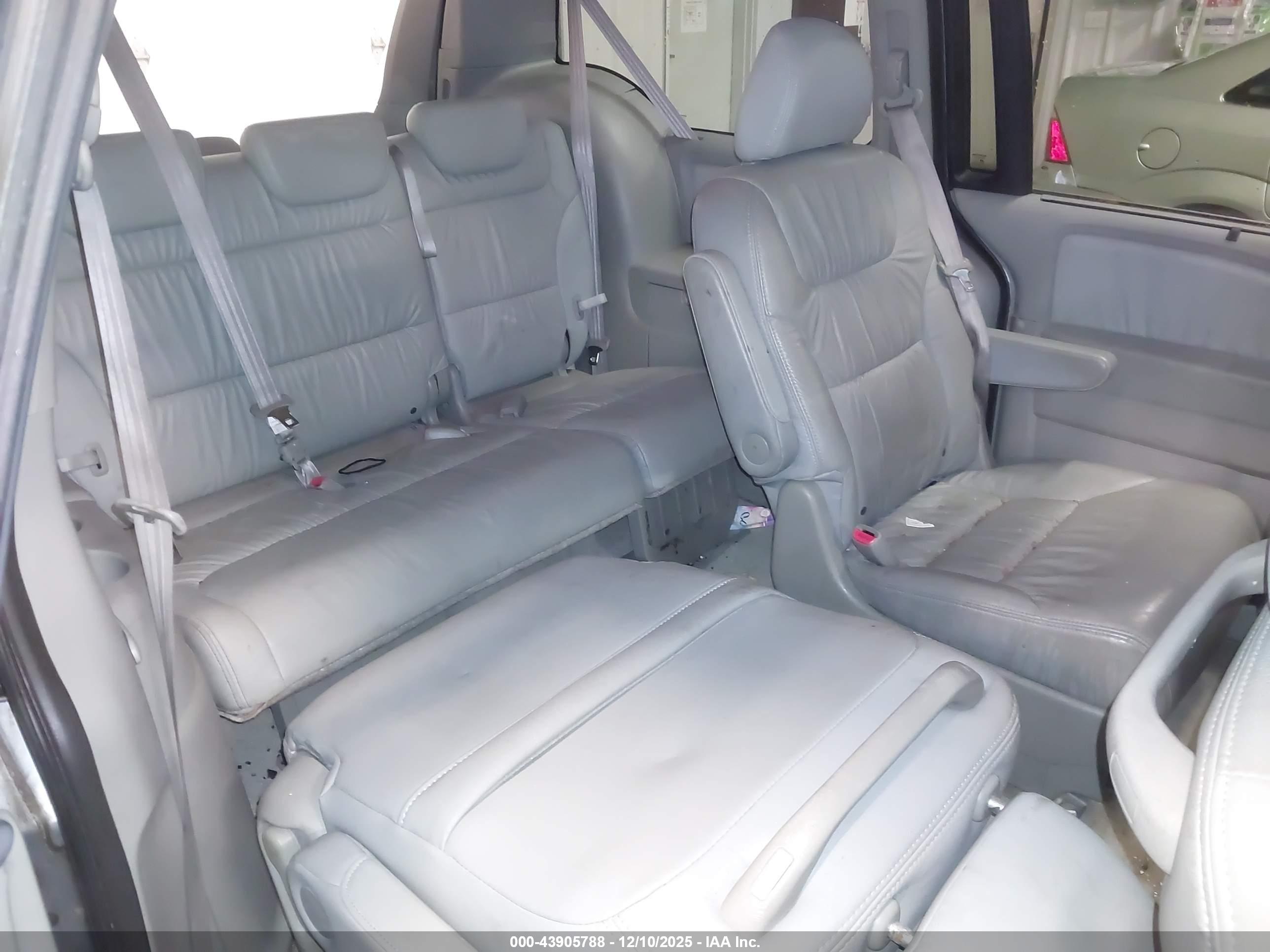 HONDA ODYSSEY image 8
