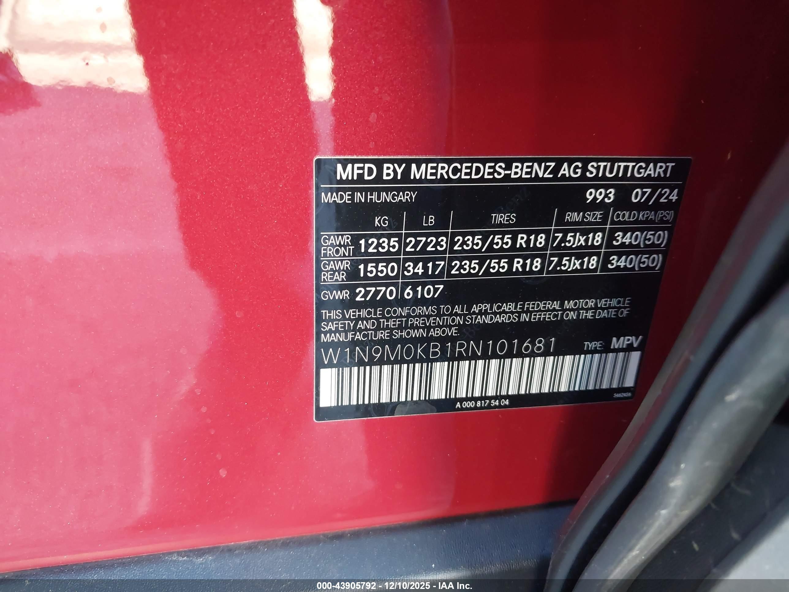 MERCEDES-BENZ EQB image 9