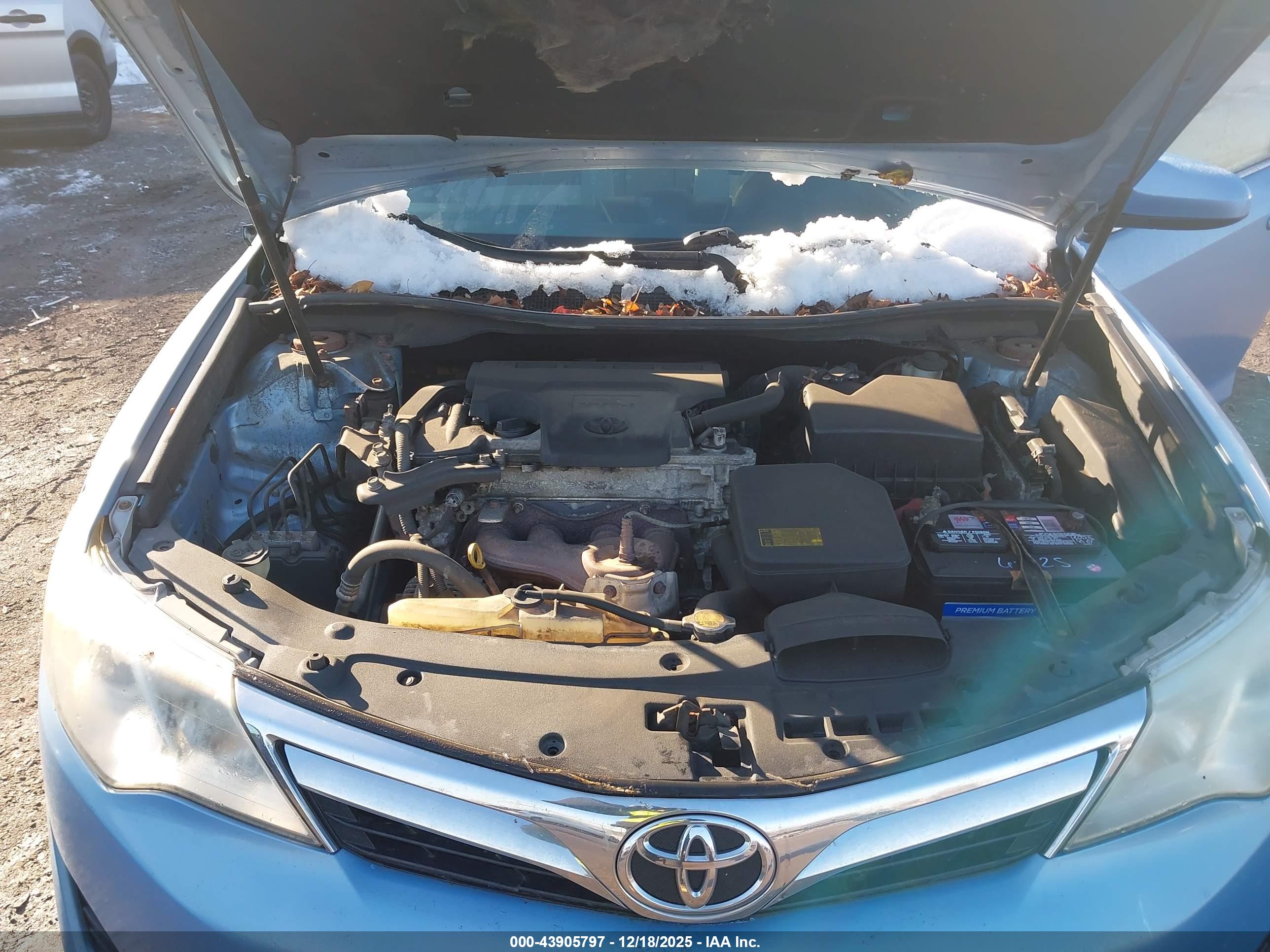 TOYOTA CAMRY image 10