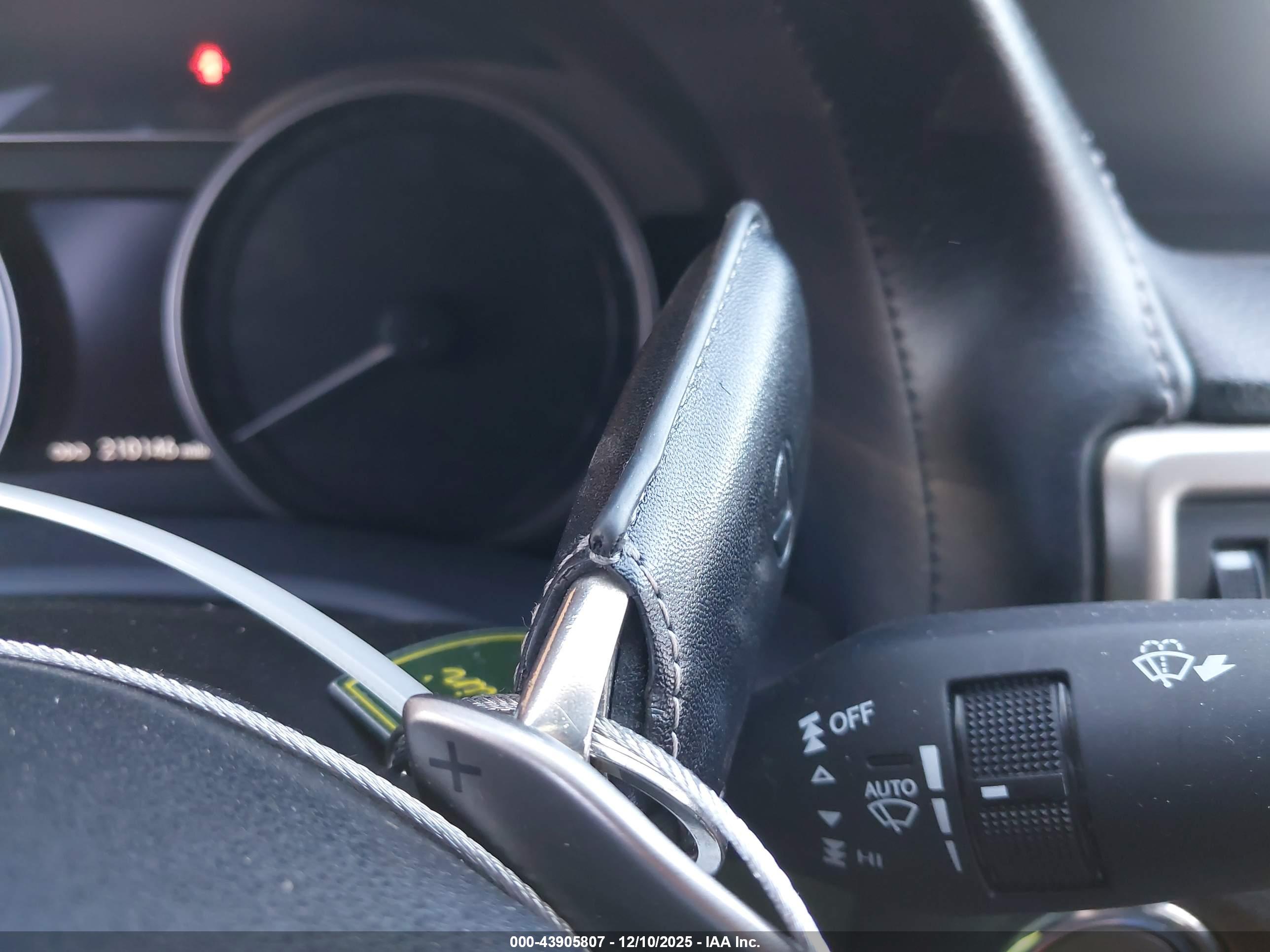 LEXUS GS image 11