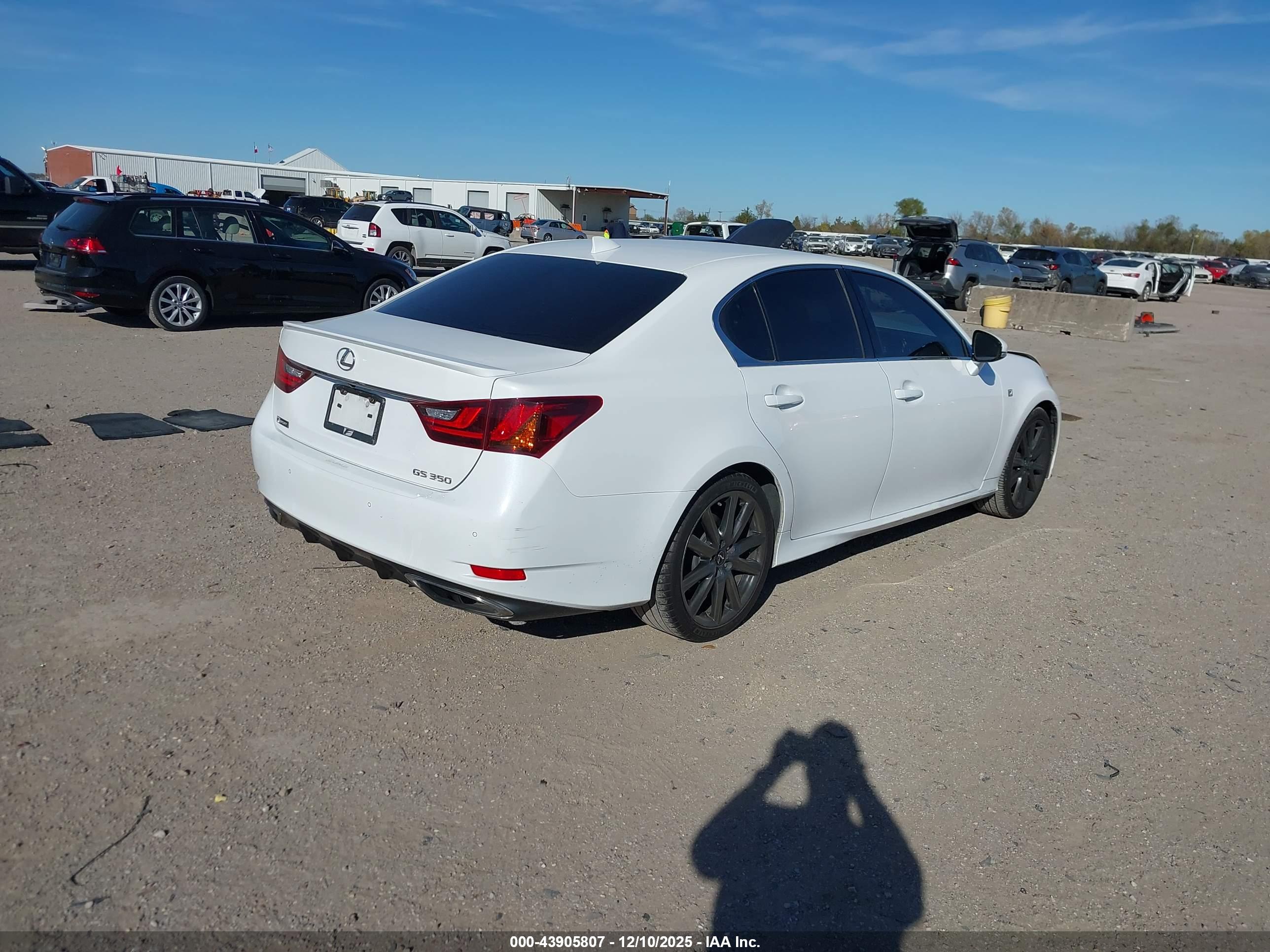LEXUS GS image 4