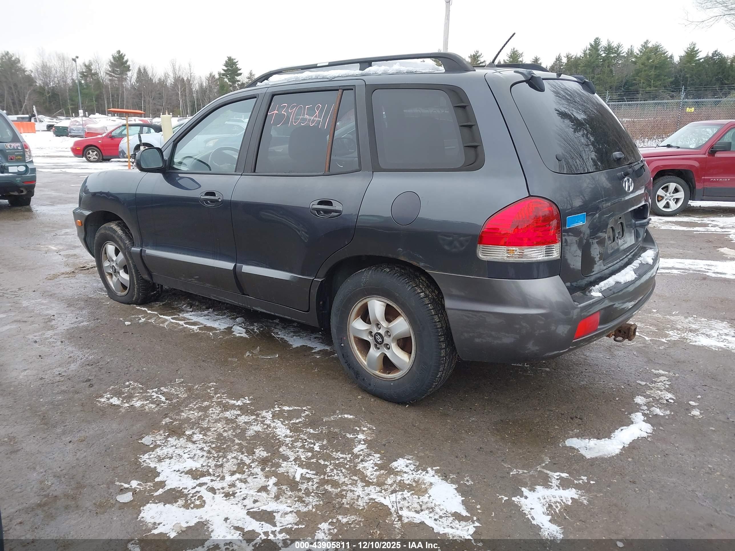 HYUNDAI SANTA image 3