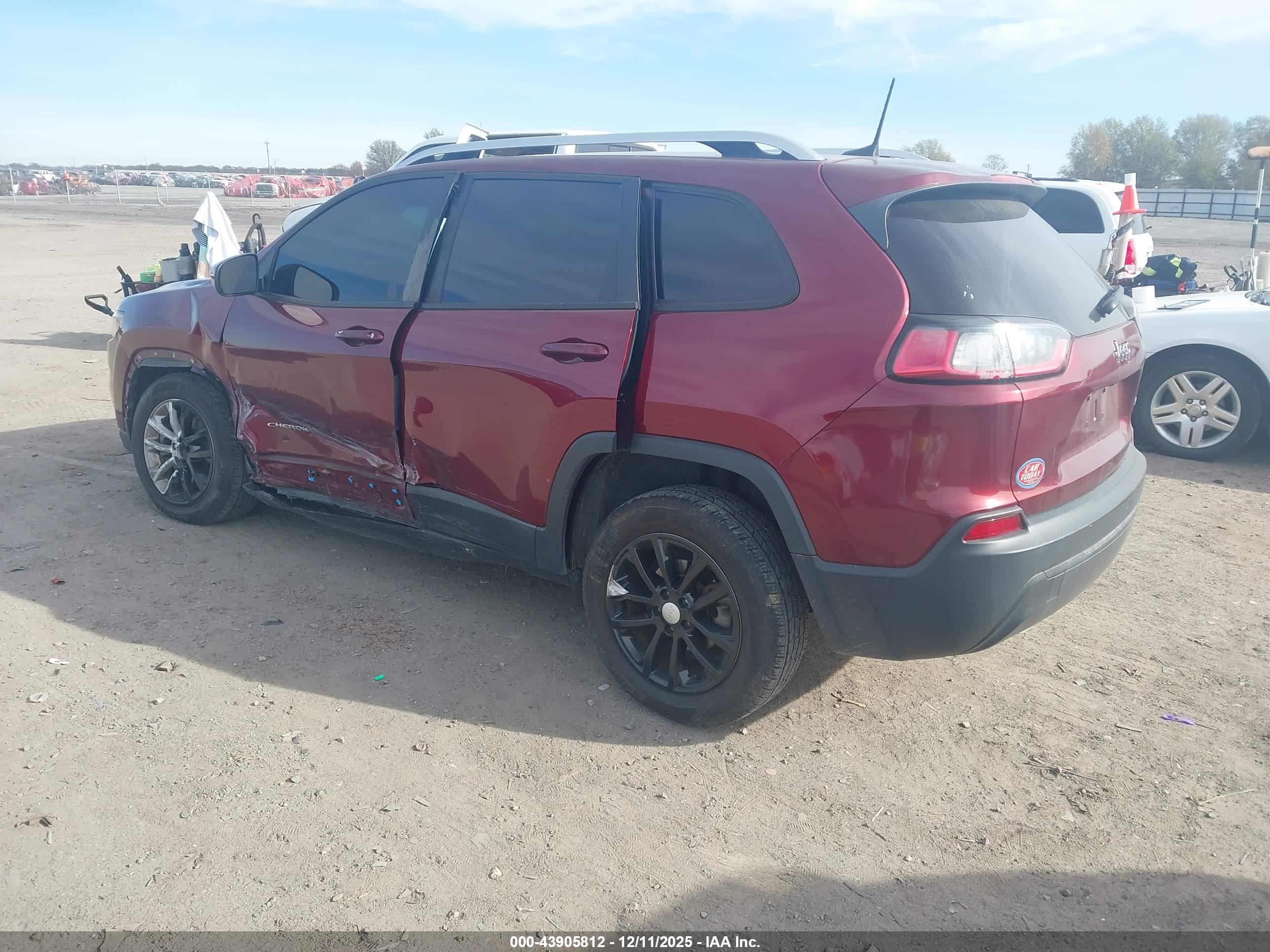 JEEP CHEROKEE image 3