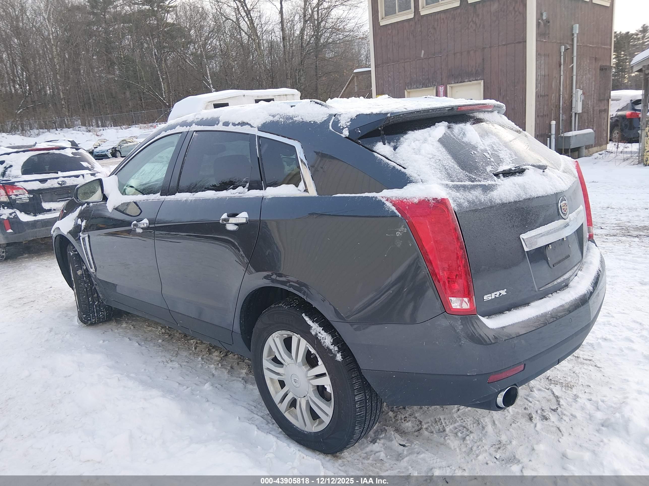 CADILLAC SRX image 3