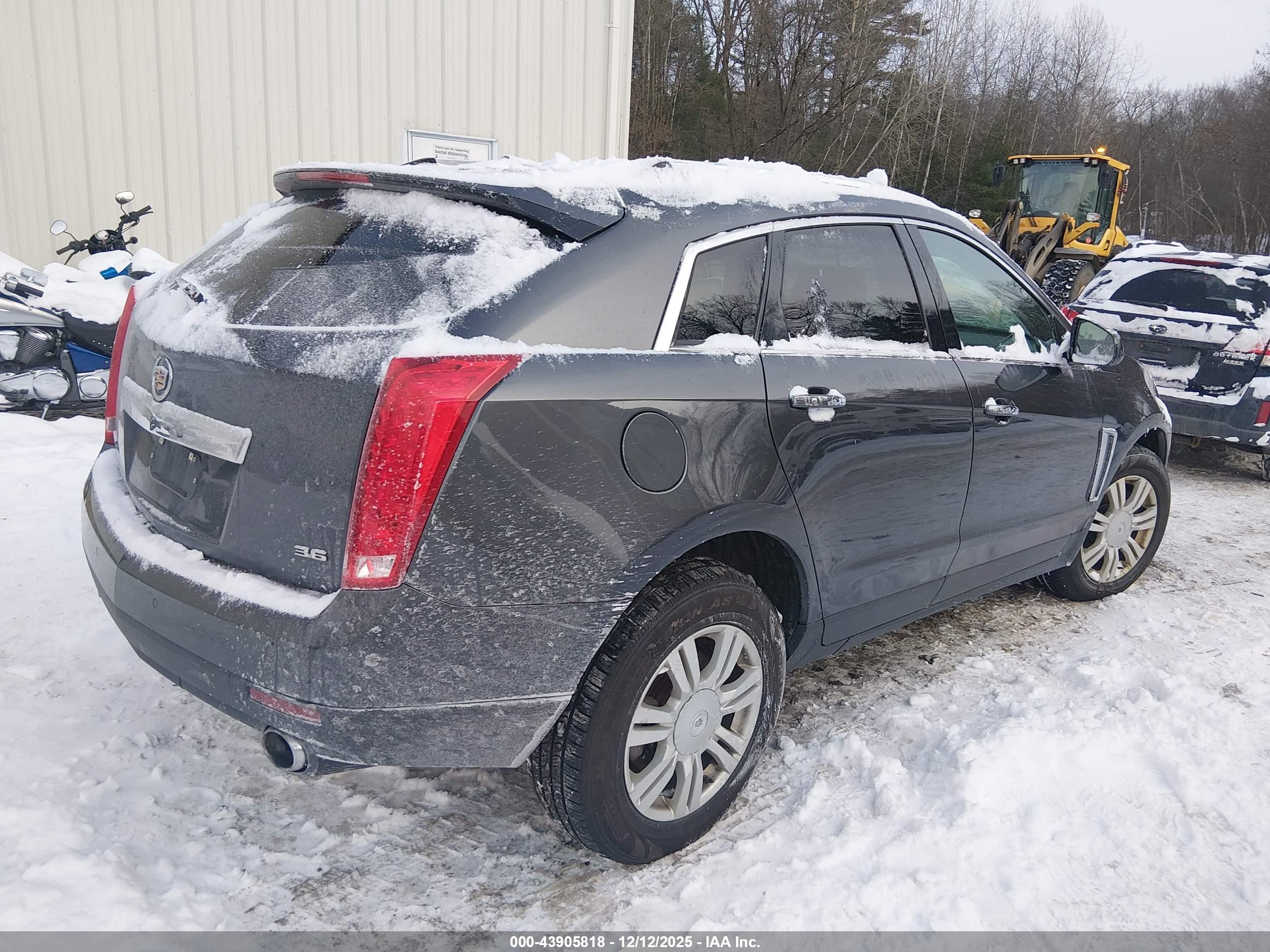 CADILLAC SRX image 4