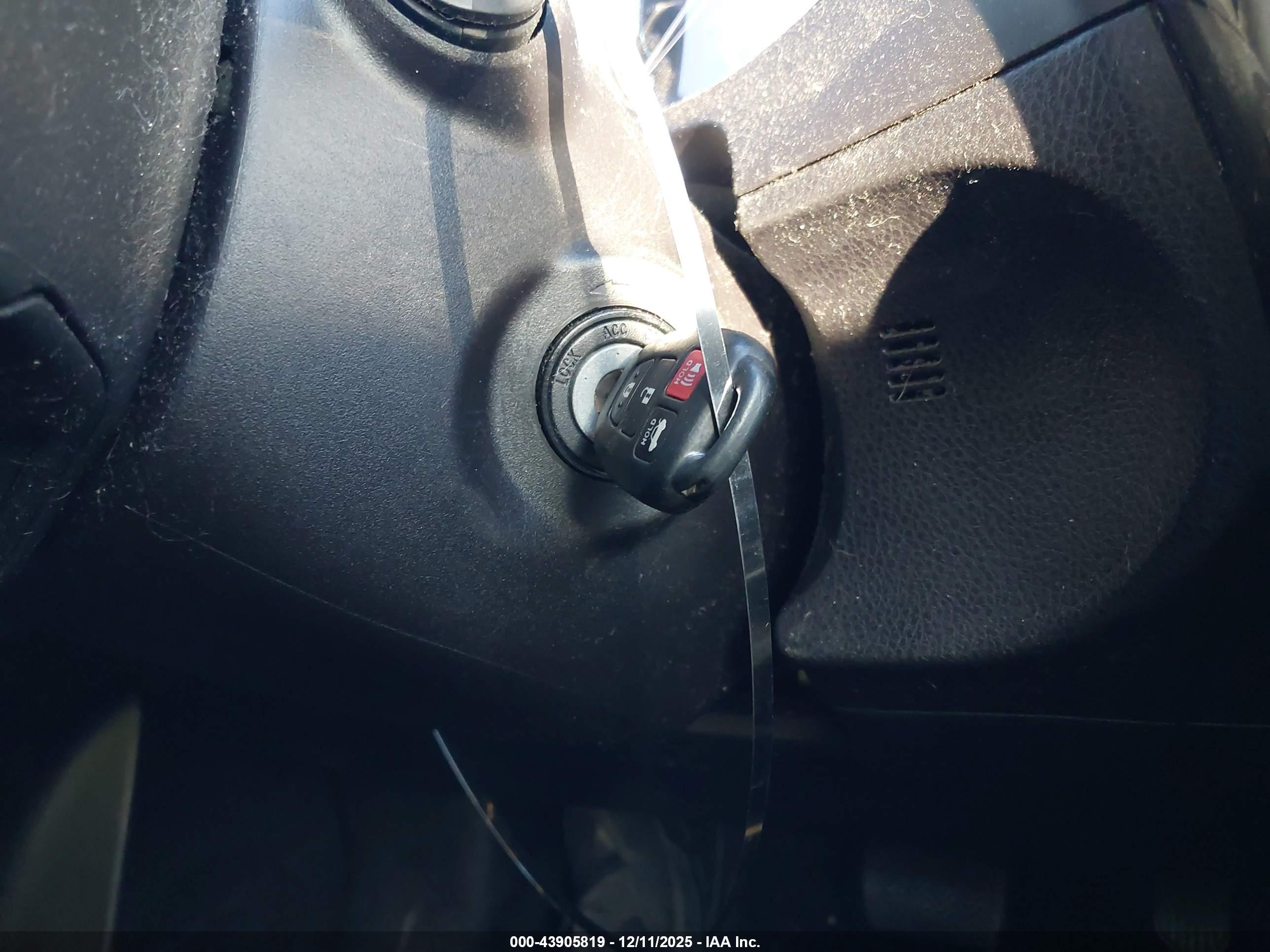 TOYOTA COROLLA image 11