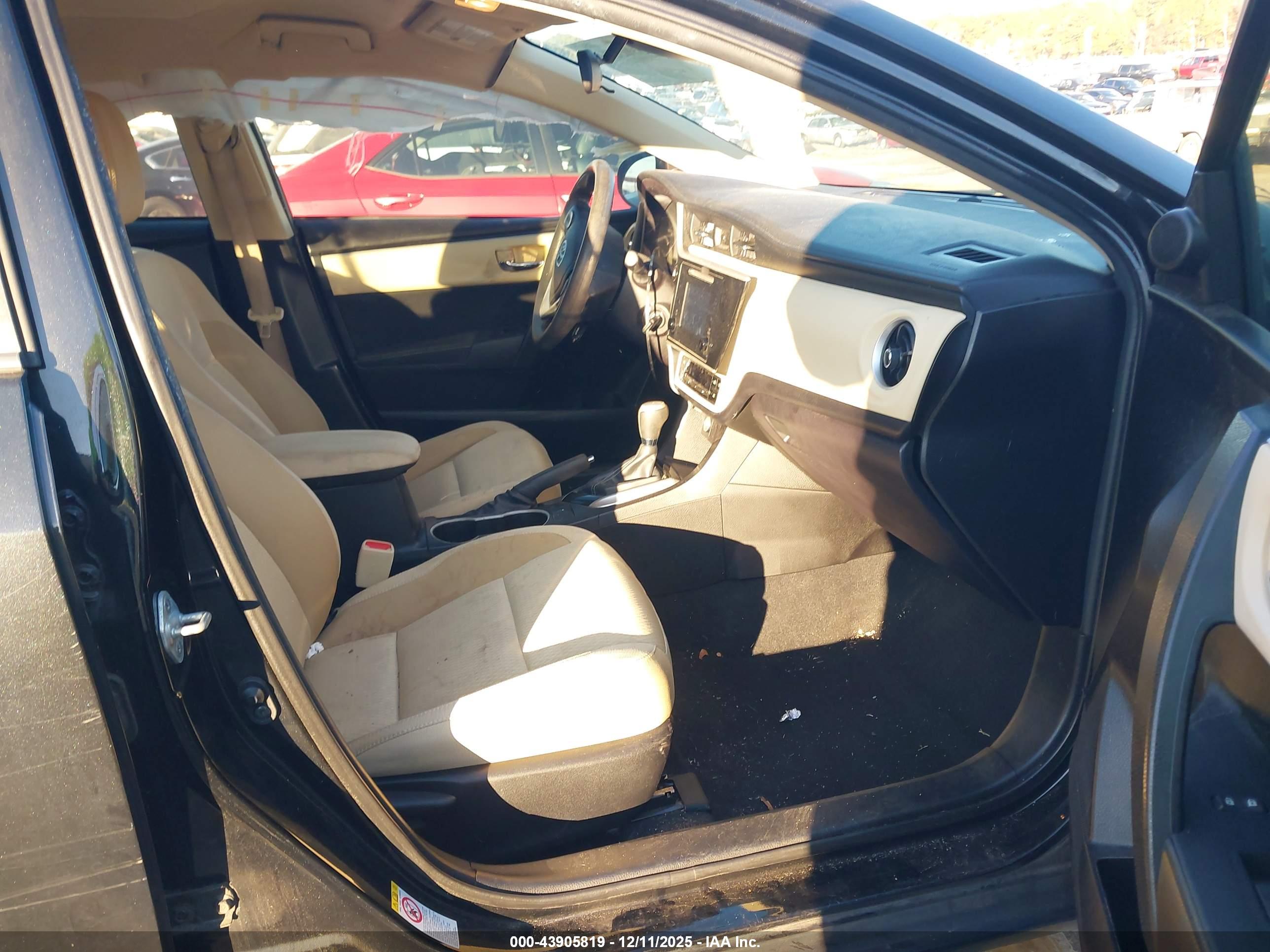 TOYOTA COROLLA image 5