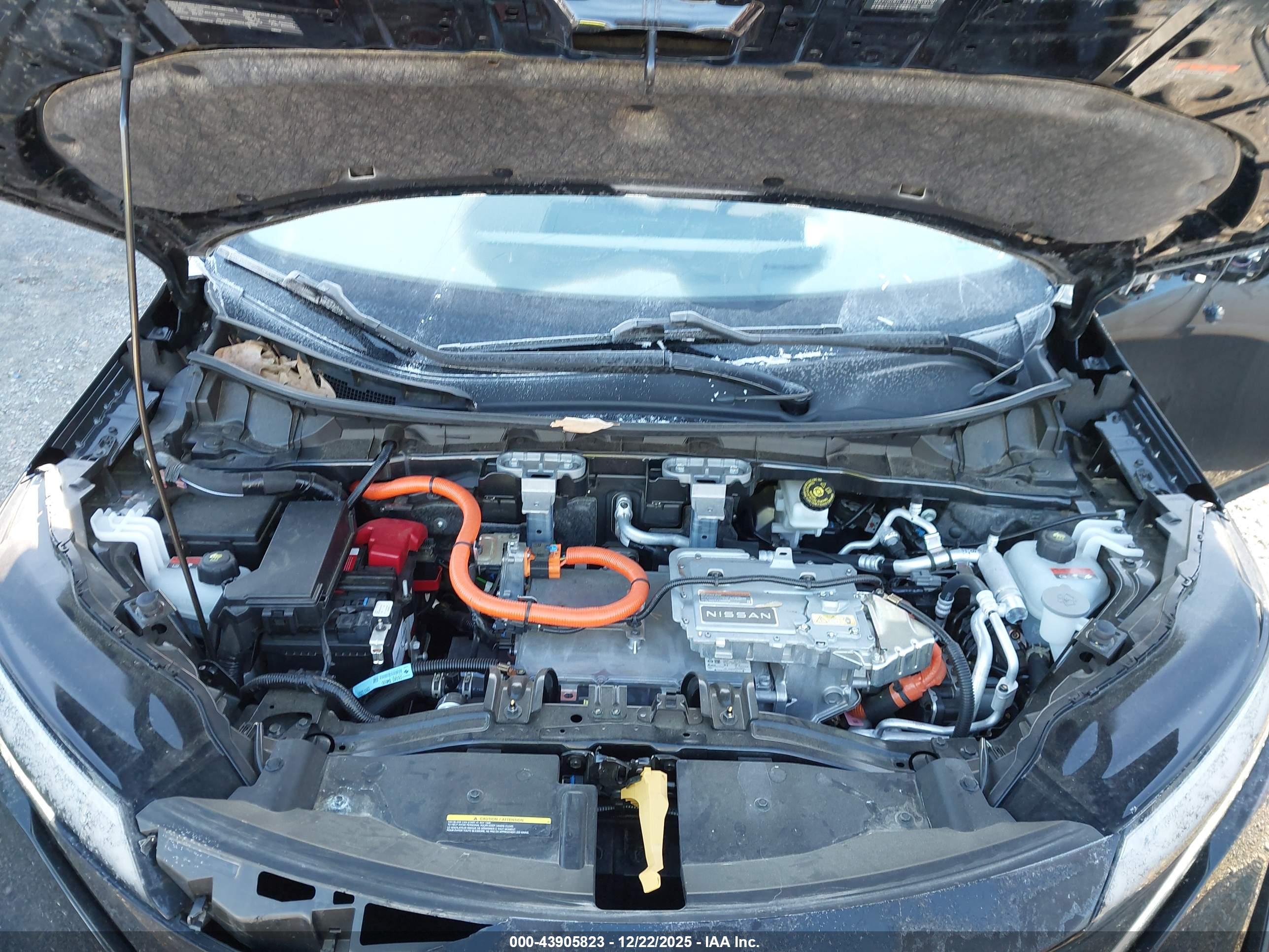 NISSAN ARIYA image 10