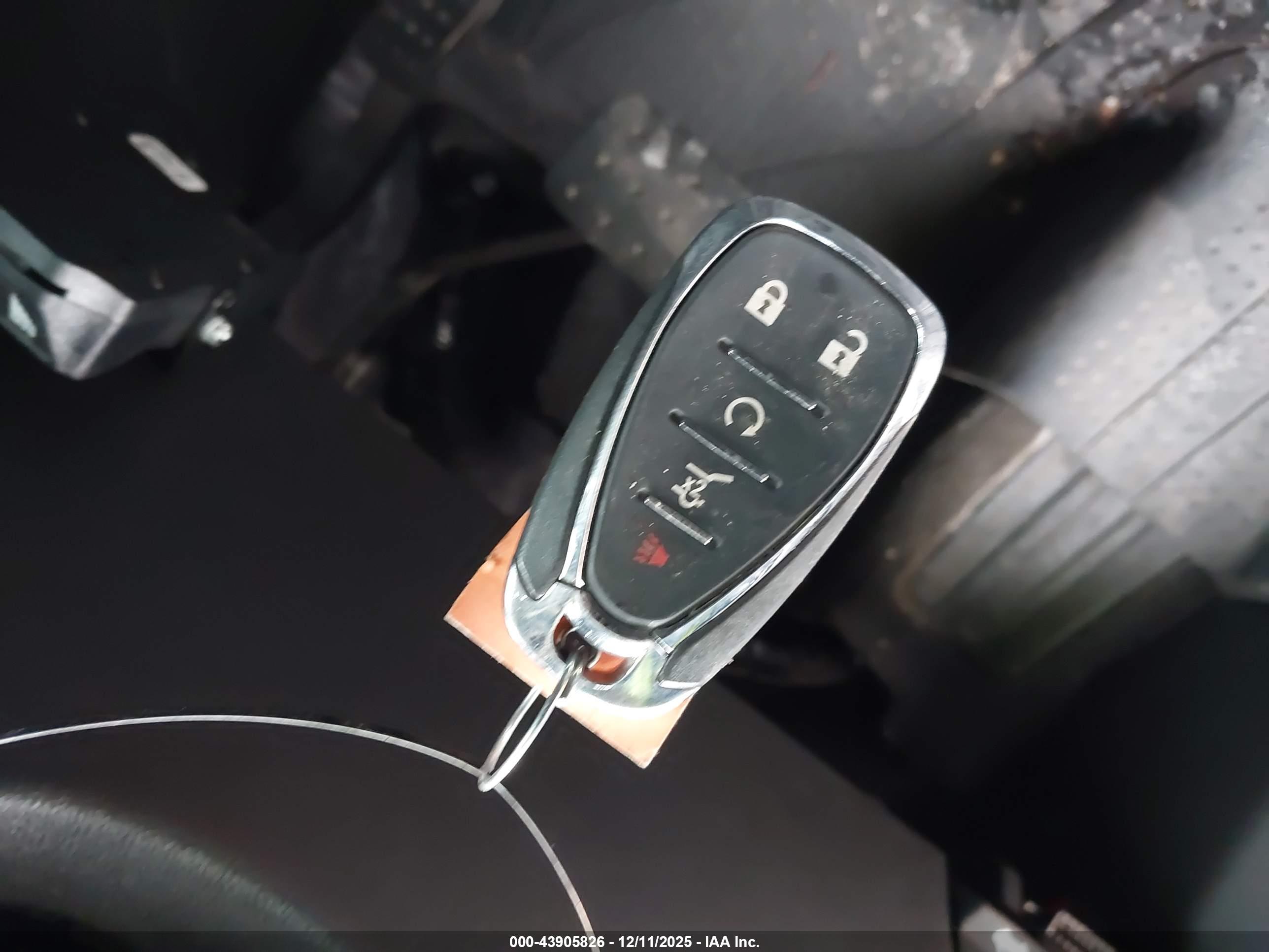 CHEVROLET TRAVERSE image 11