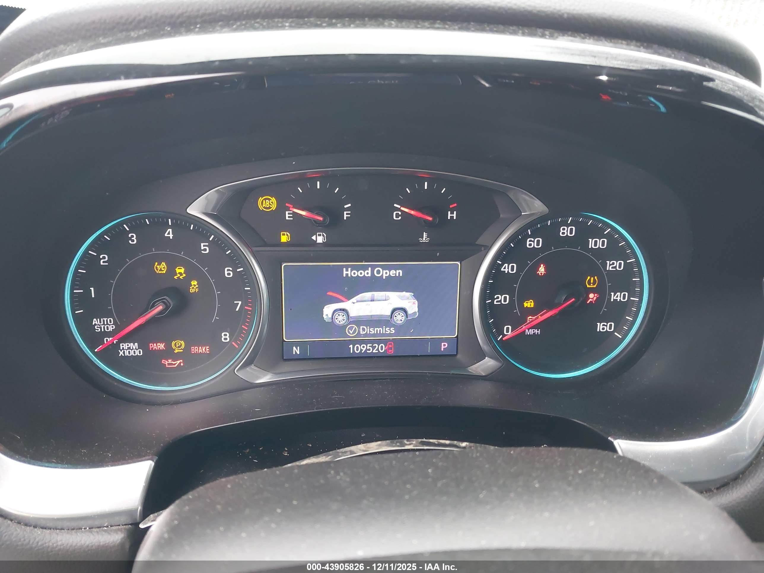 CHEVROLET TRAVERSE image 7
