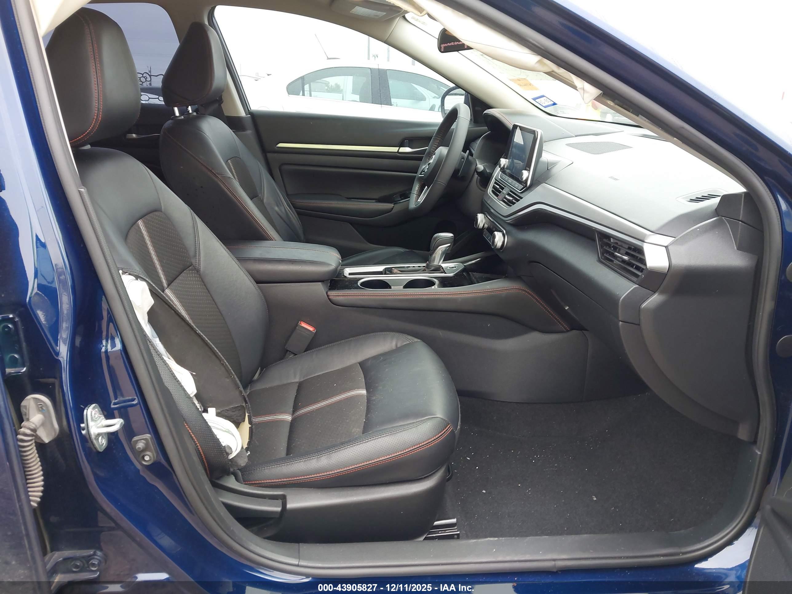NISSAN ALTIMA image 5