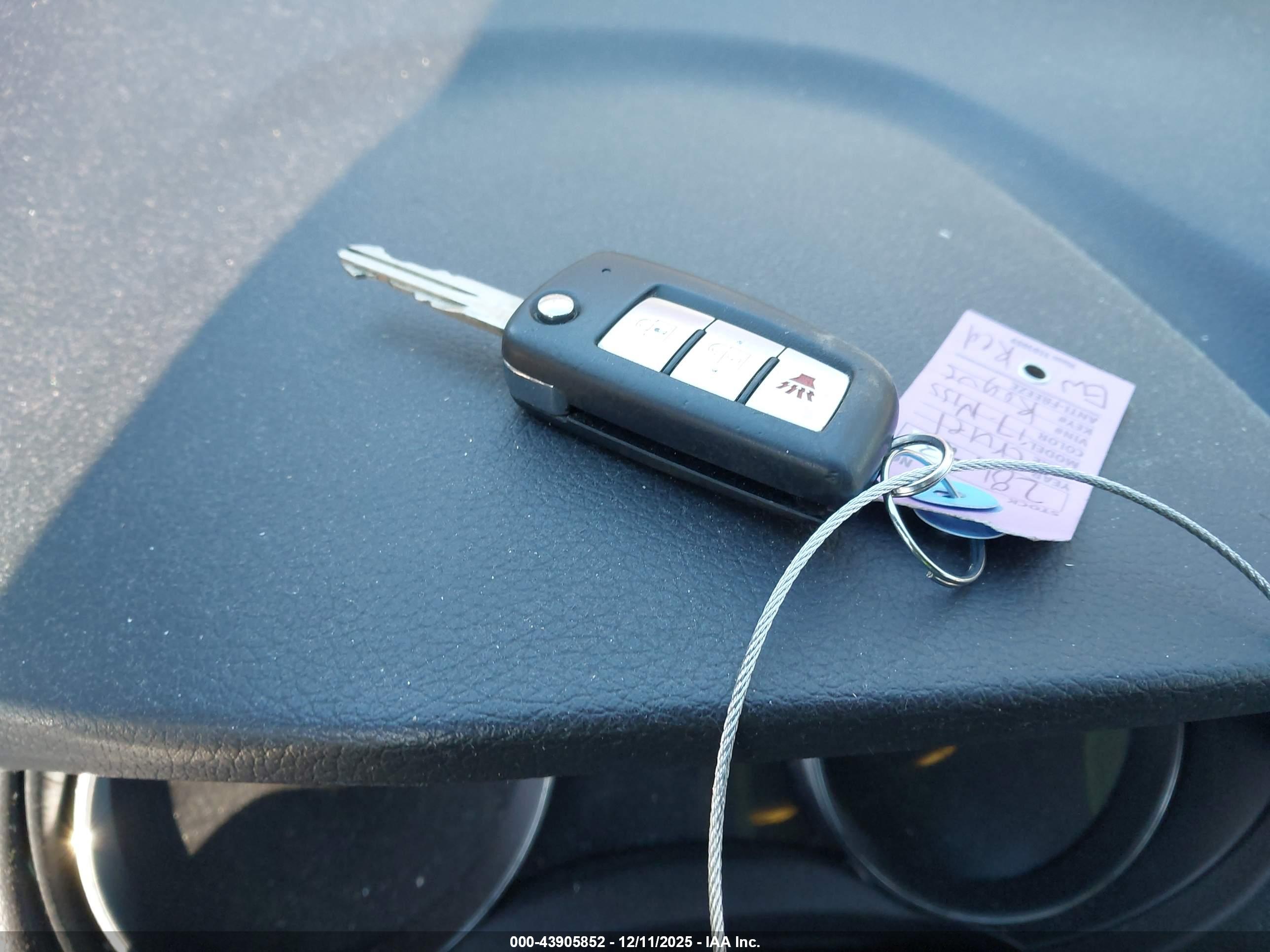 NISSAN ROGUE image 11