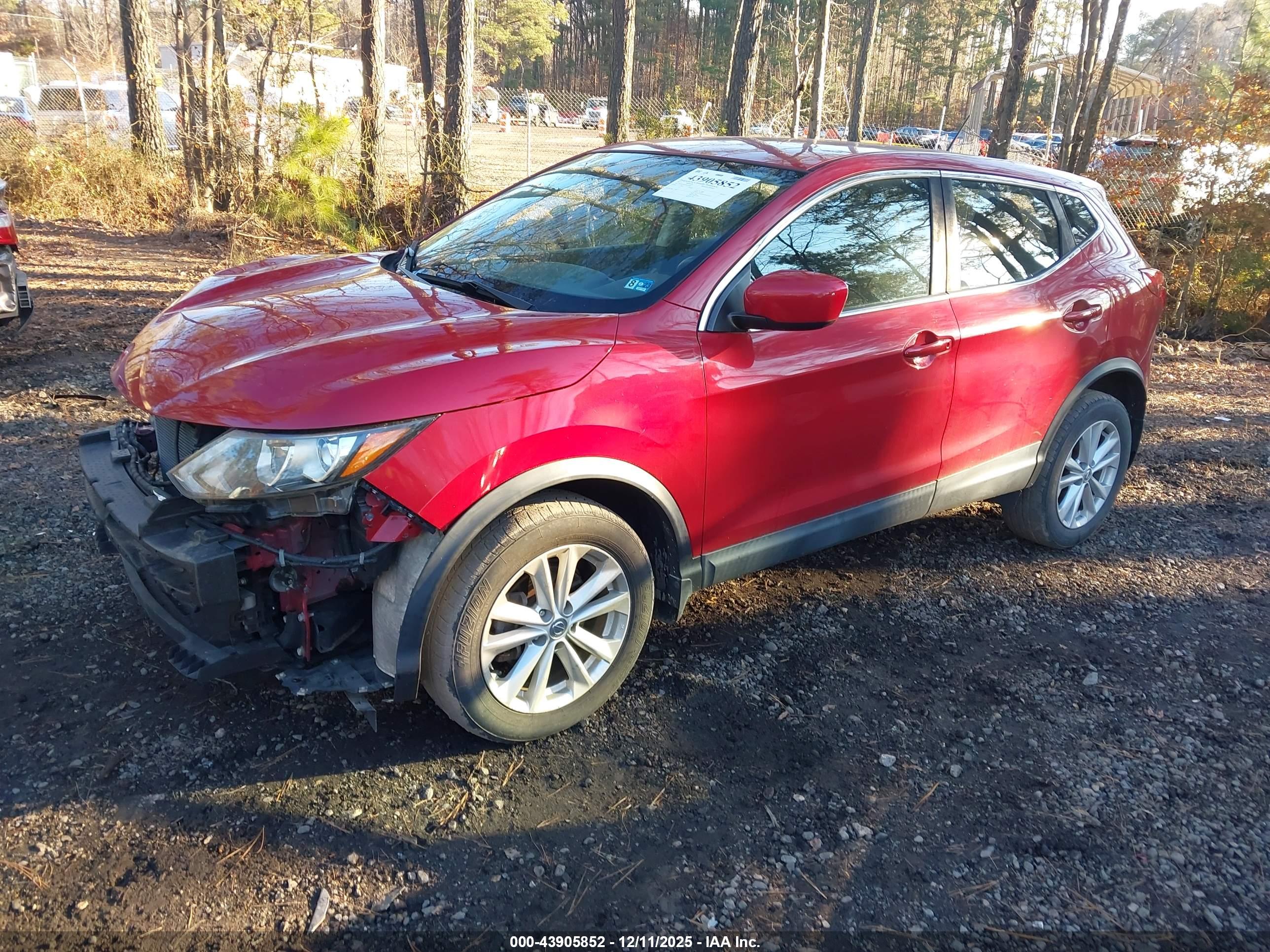 NISSAN ROGUE image 2
