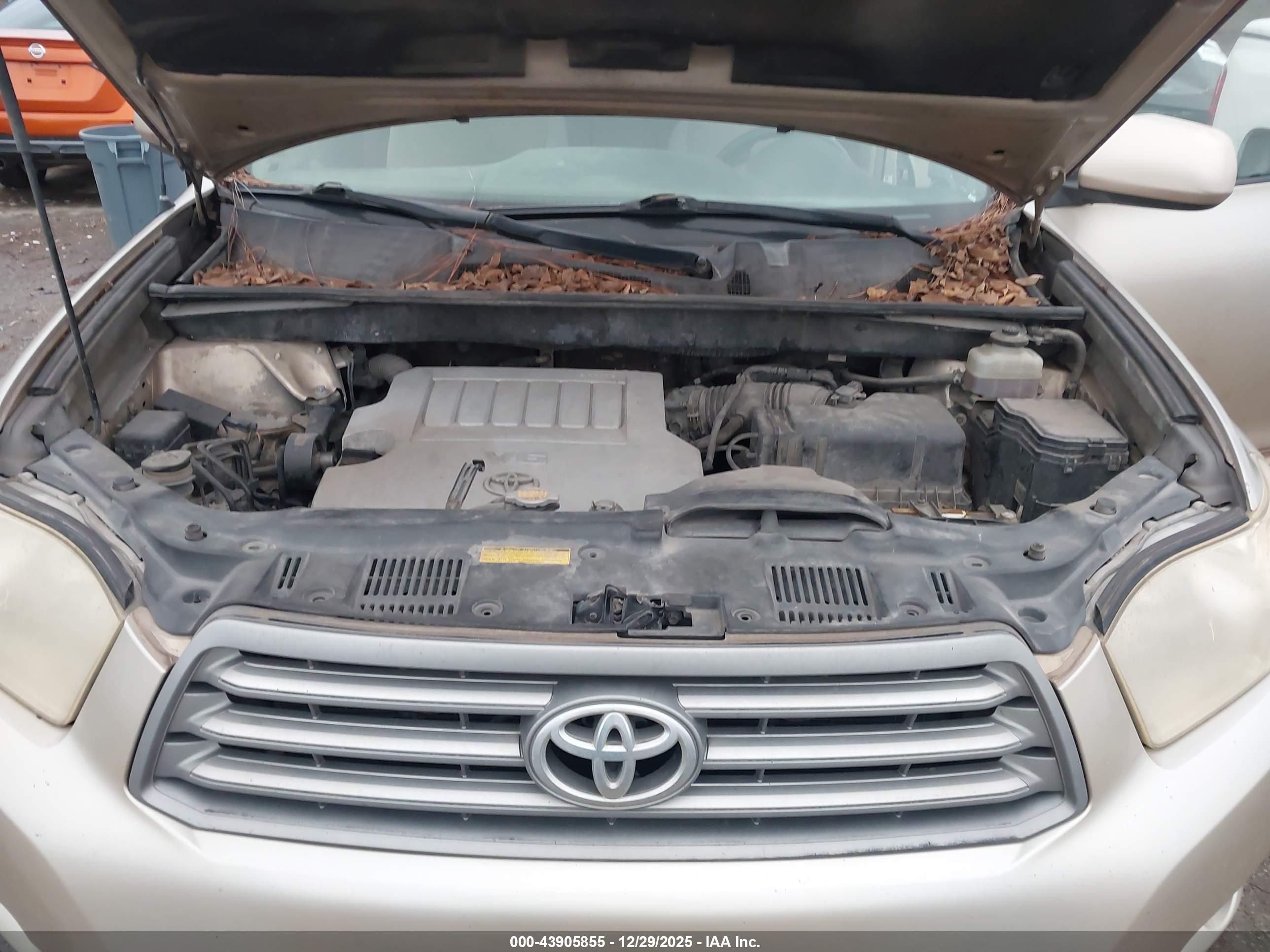 TOYOTA HIGHLANDER image 10