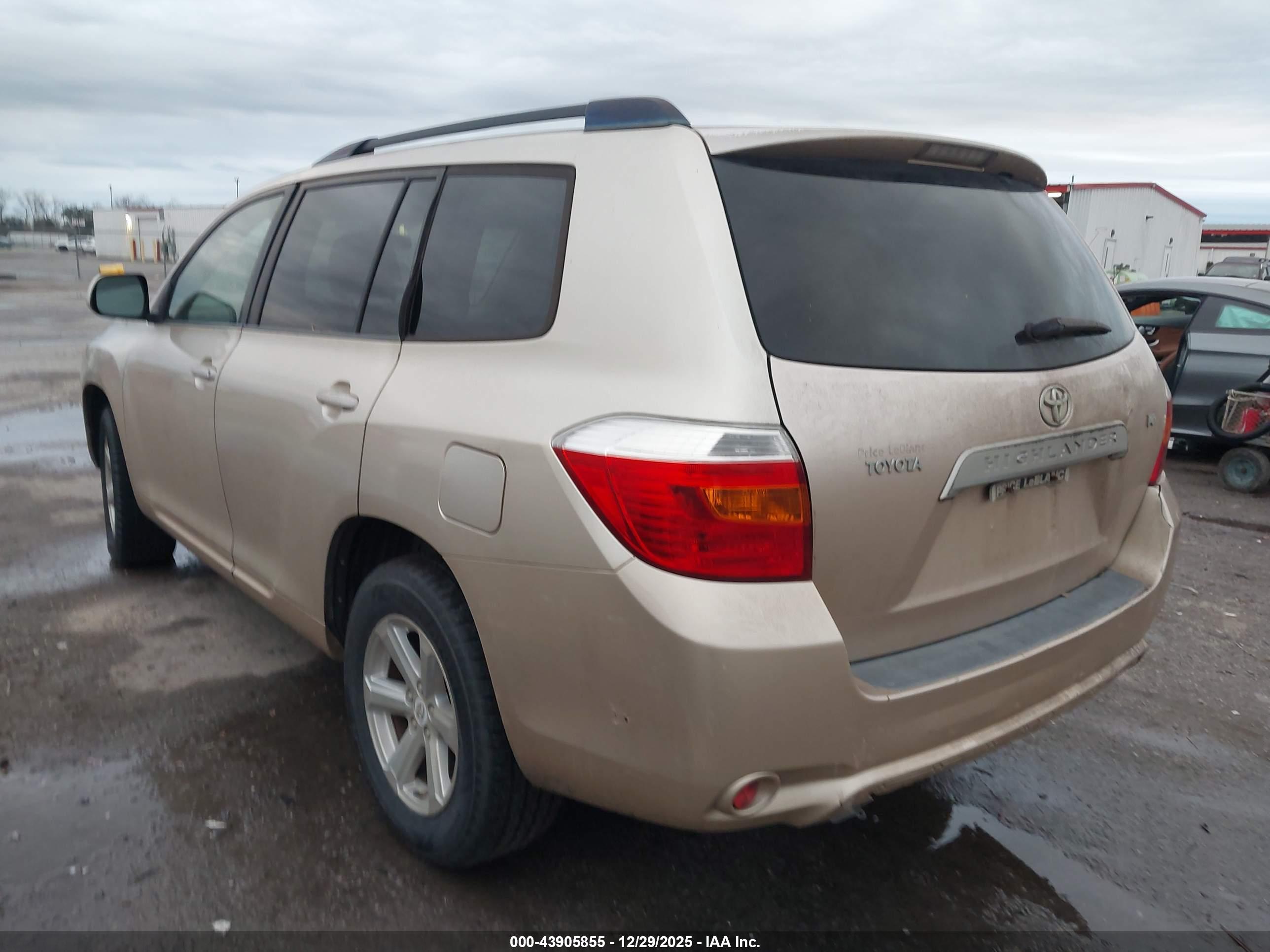 TOYOTA HIGHLANDER image 3