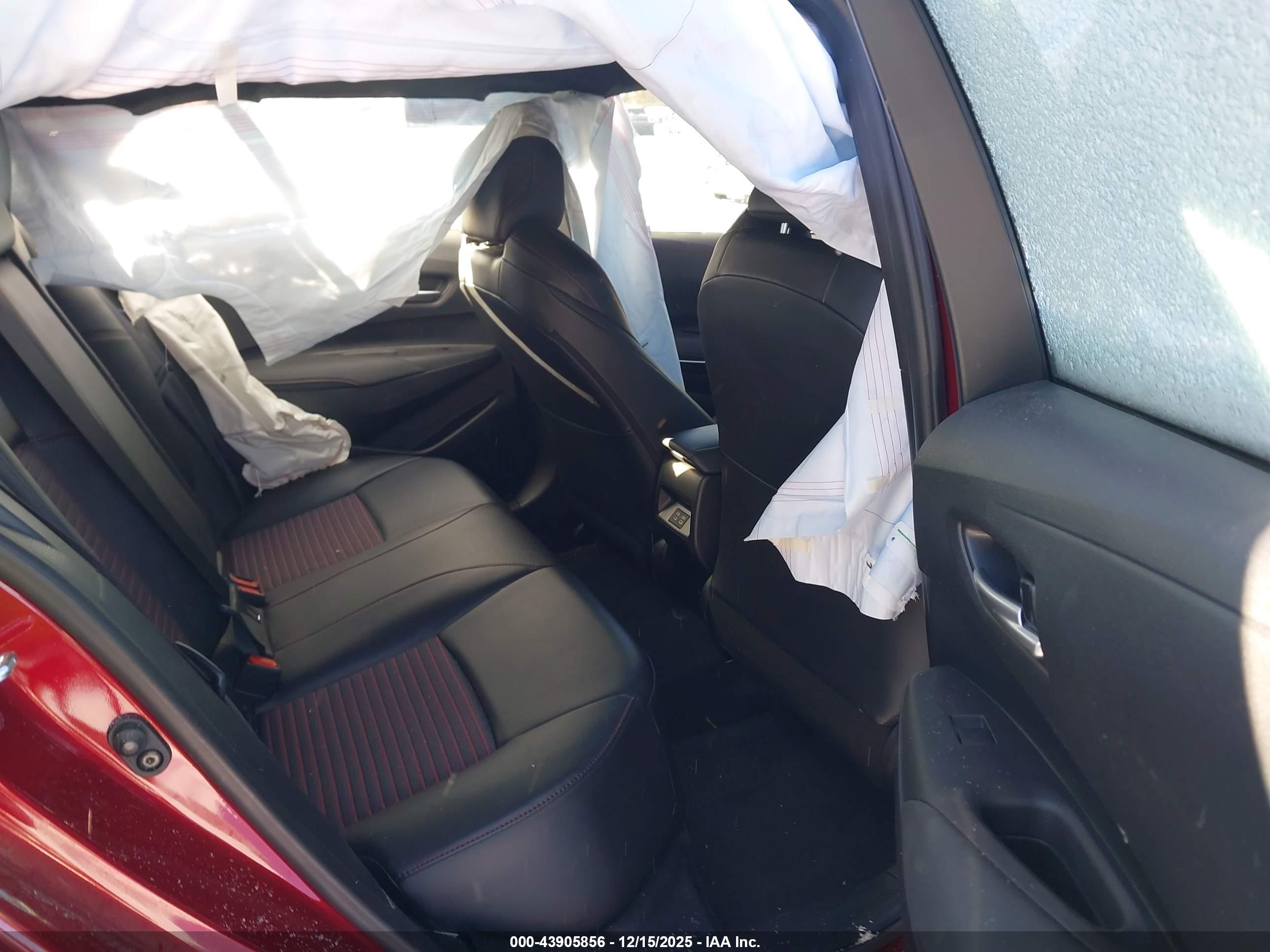 TOYOTA COROLLA image 8