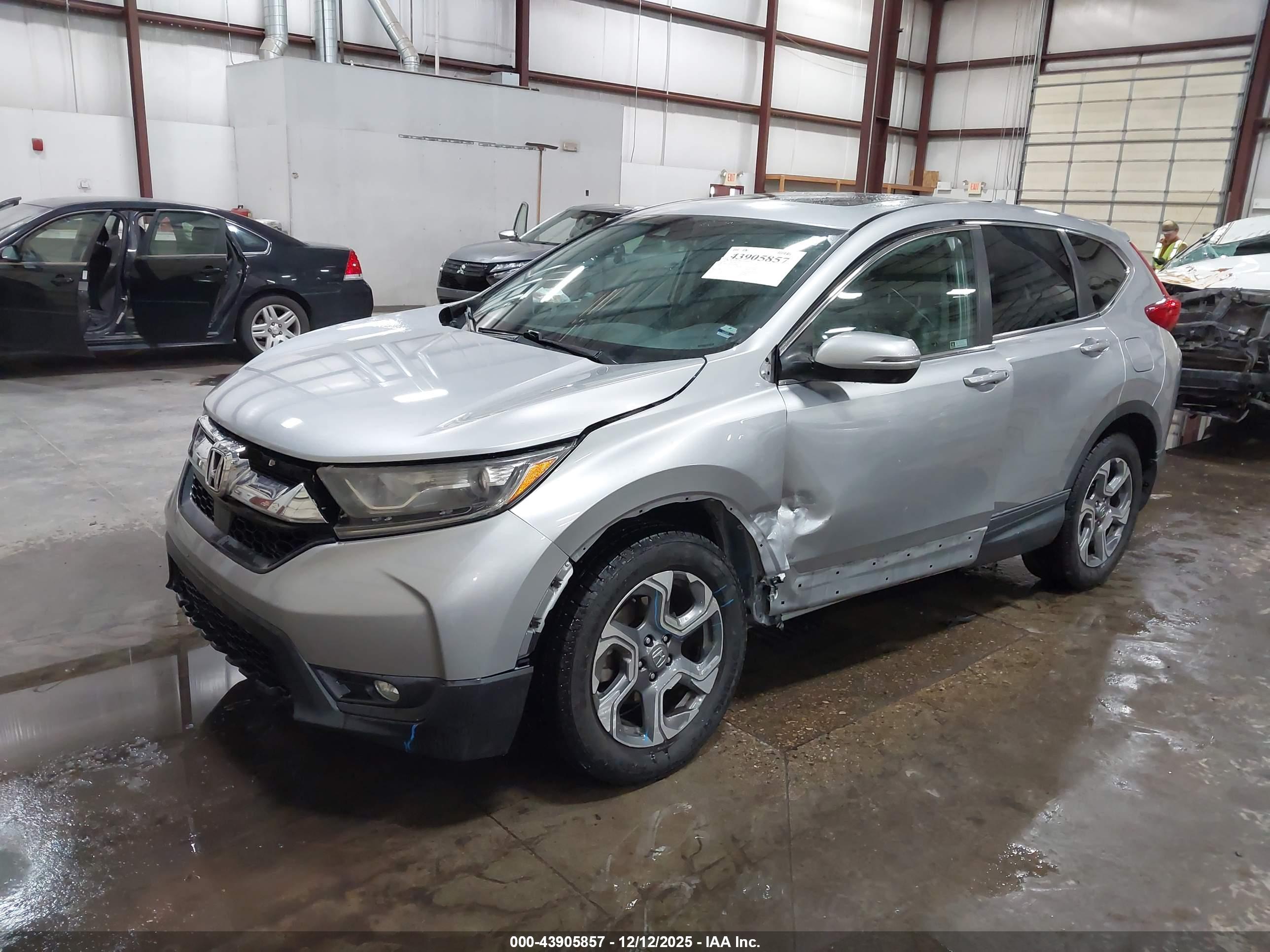 HONDA CR-V image 2