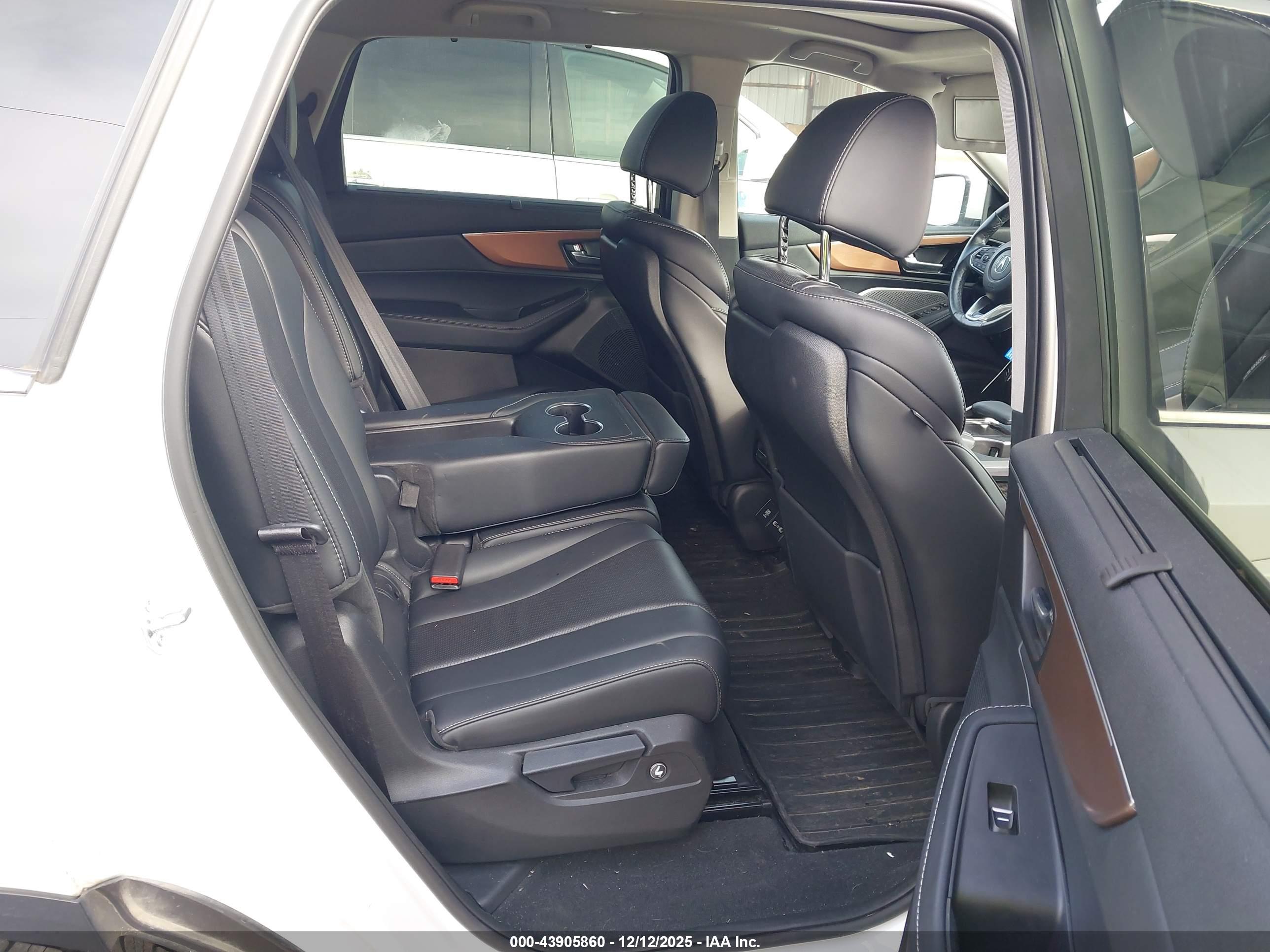 ACURA MDX image 8