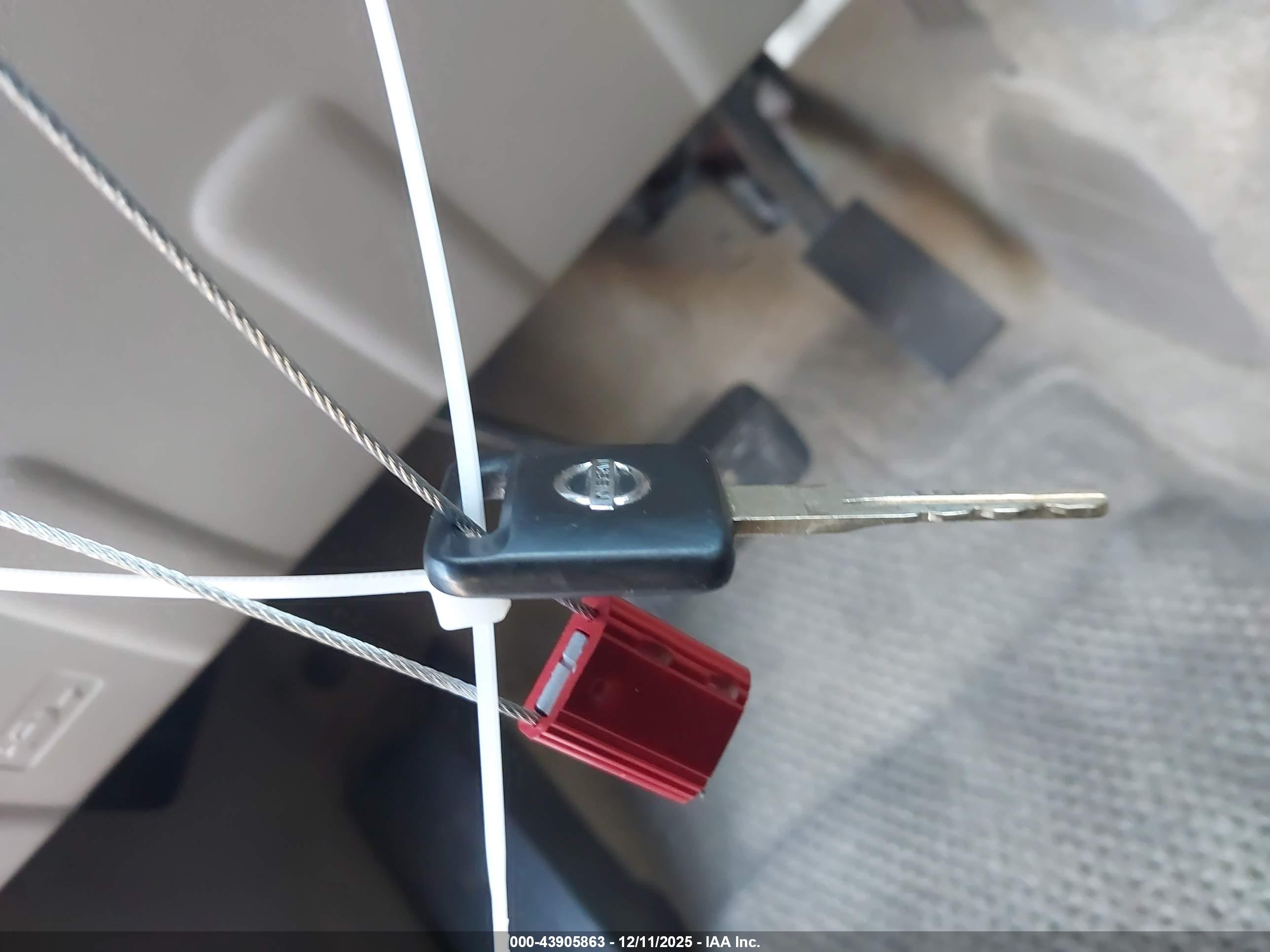 NISSAN FRONTIER image 11