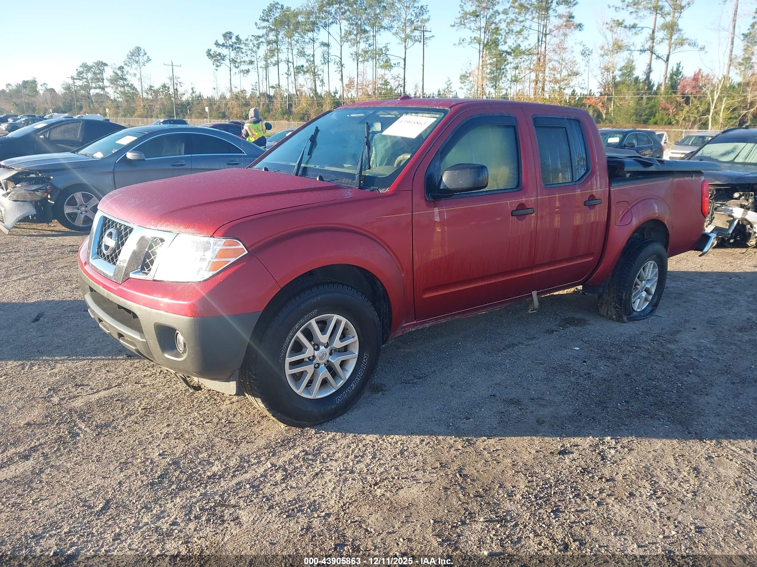 NISSAN FRONTIER image 2